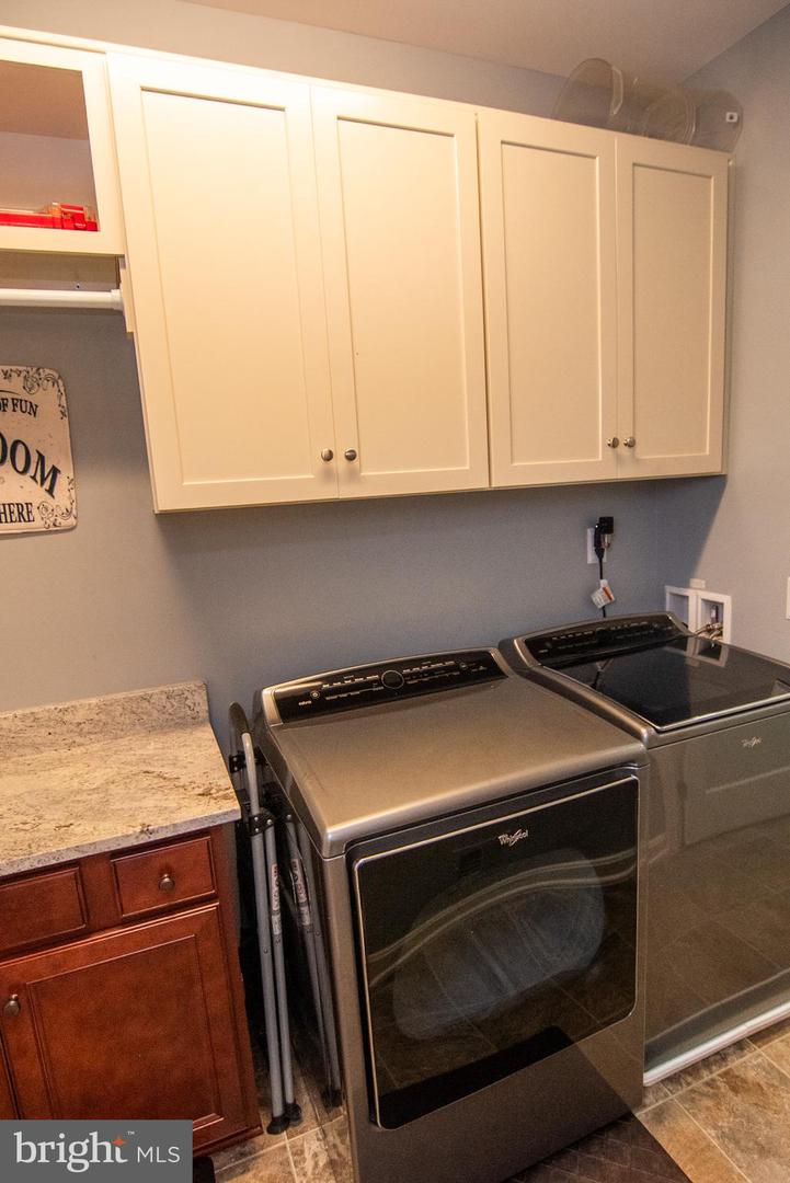 50 COLEMANS MILL DR, FREDERICKSBURG, Virginia 22405, 5 Bedrooms Bedrooms, ,3 BathroomsBathrooms,Residential,For sale,50 COLEMANS MILL DR,VAST2042354 MLS # VAST2042354