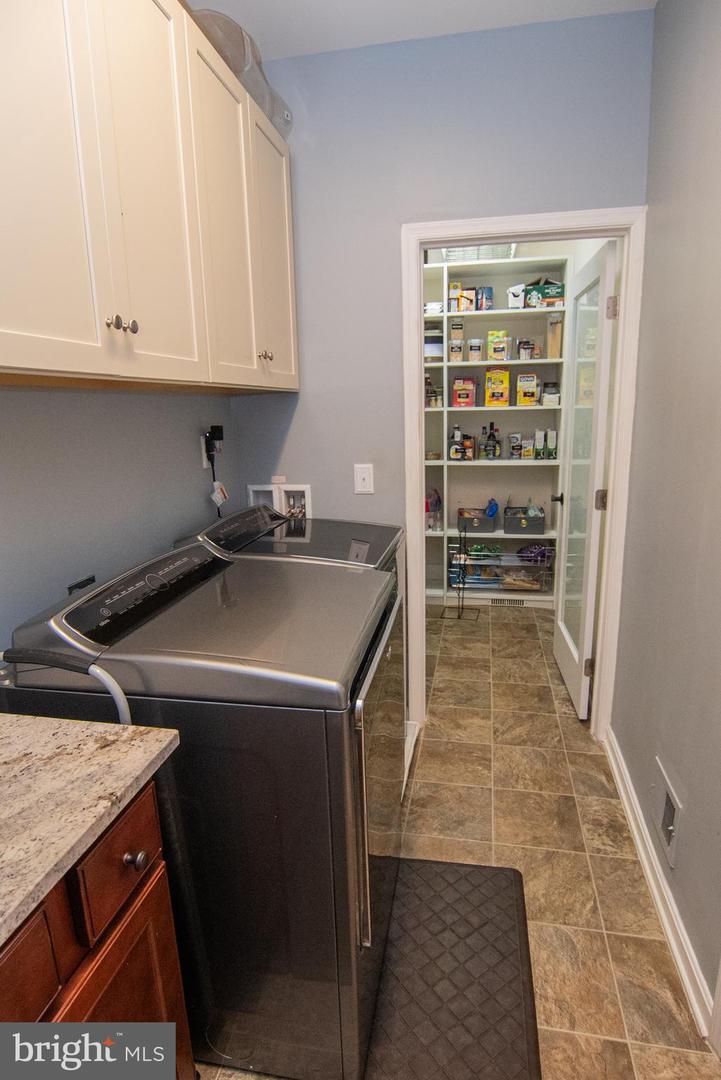 50 COLEMANS MILL DR, FREDERICKSBURG, Virginia 22405, 5 Bedrooms Bedrooms, ,3 BathroomsBathrooms,Residential,For sale,50 COLEMANS MILL DR,VAST2042354 MLS # VAST2042354