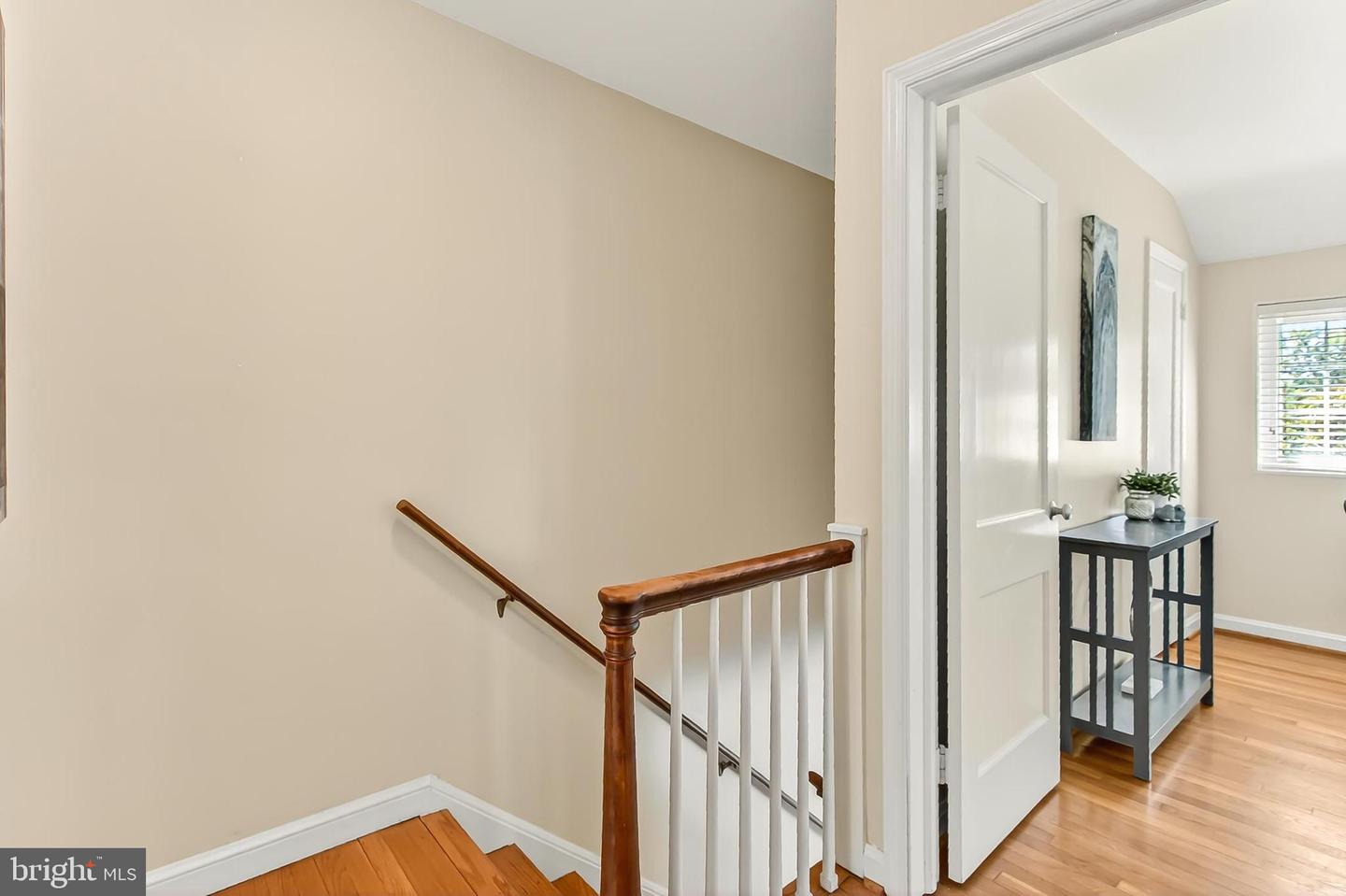 214 E SPRING ST E, ALEXANDRIA, Virginia 22301, 2 Bedrooms Bedrooms, ,1 BathroomBathrooms,Residential,For sale,214 E SPRING ST E,VAAX2049250 MLS # VAAX2049250