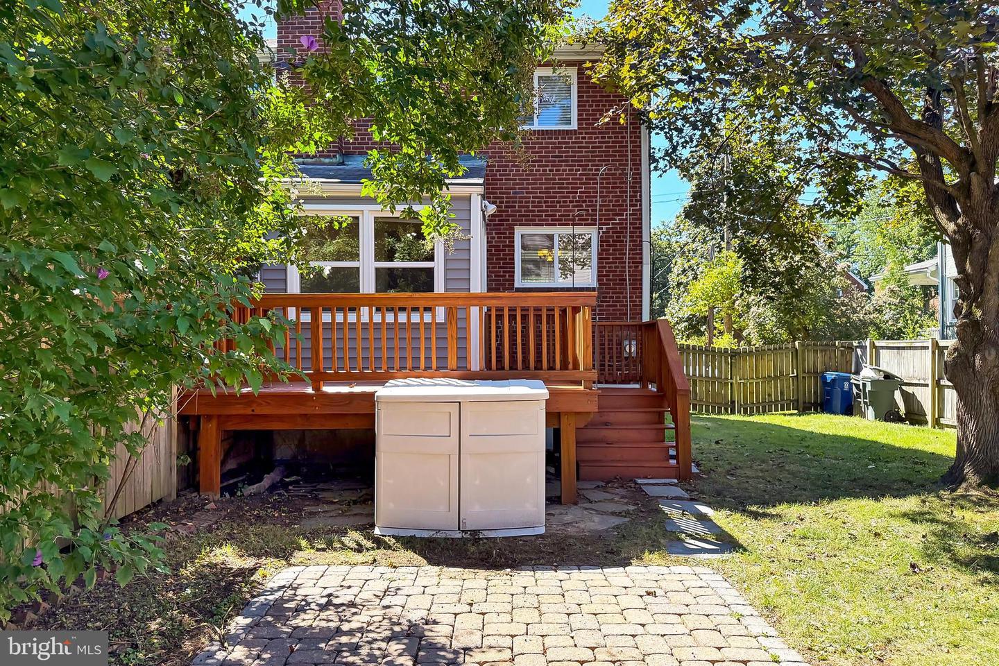 214 E SPRING ST E, ALEXANDRIA, Virginia 22301, 2 Bedrooms Bedrooms, ,1 BathroomBathrooms,Residential,For sale,214 E SPRING ST E,VAAX2049250 MLS # VAAX2049250