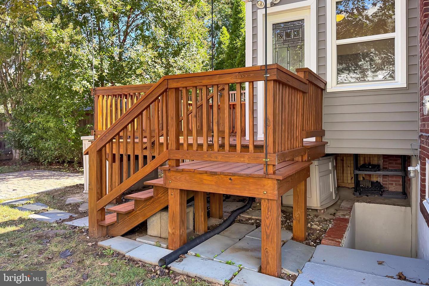 214 E SPRING ST E, ALEXANDRIA, Virginia 22301, 2 Bedrooms Bedrooms, ,1 BathroomBathrooms,Residential,For sale,214 E SPRING ST E,VAAX2049250 MLS # VAAX2049250