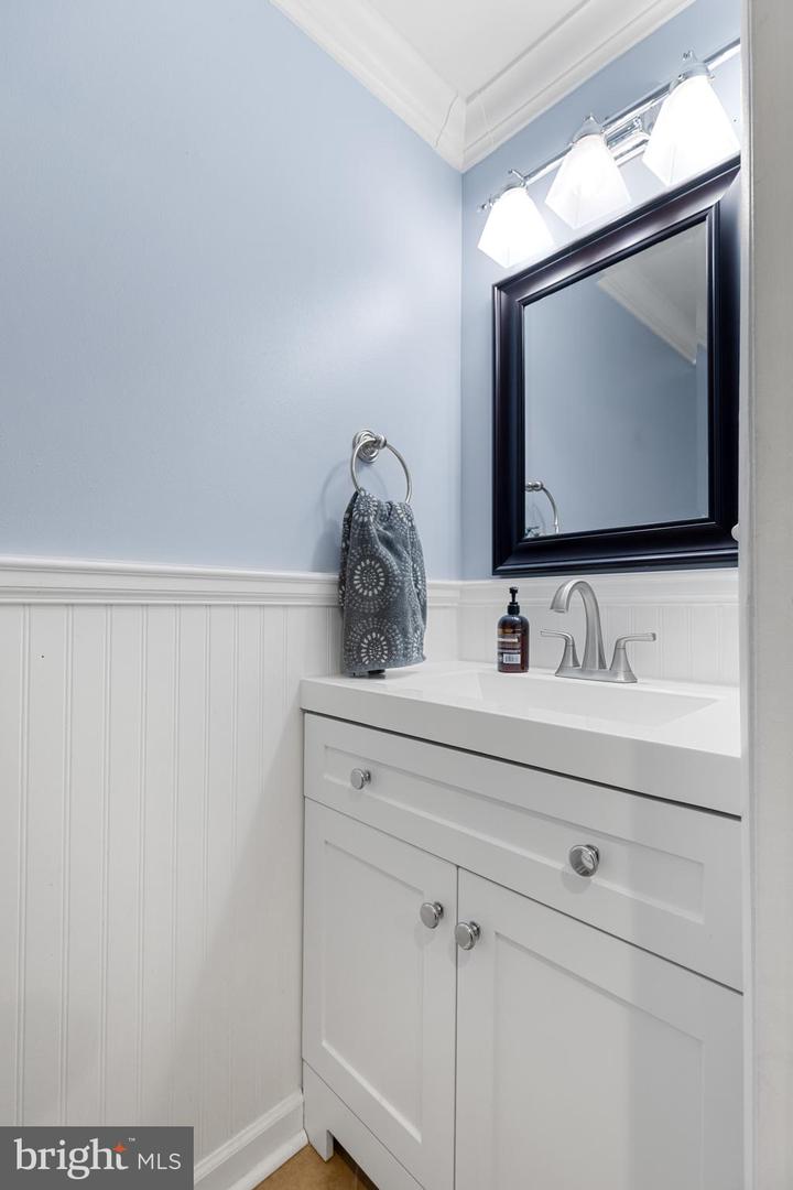 15062 LINDENBERRY LN, DUMFRIES, Virginia 22025, 3 Bedrooms Bedrooms, ,2 BathroomsBathrooms,Residential,For sale,15062 LINDENBERRY LN,VAPW2103244 MLS # VAPW2103244