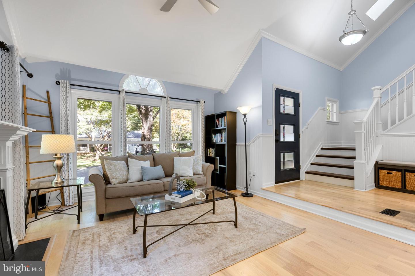 15062 LINDENBERRY LN, DUMFRIES, Virginia 22025, 3 Bedrooms Bedrooms, ,2 BathroomsBathrooms,Residential,For sale,15062 LINDENBERRY LN,VAPW2103244 MLS # VAPW2103244