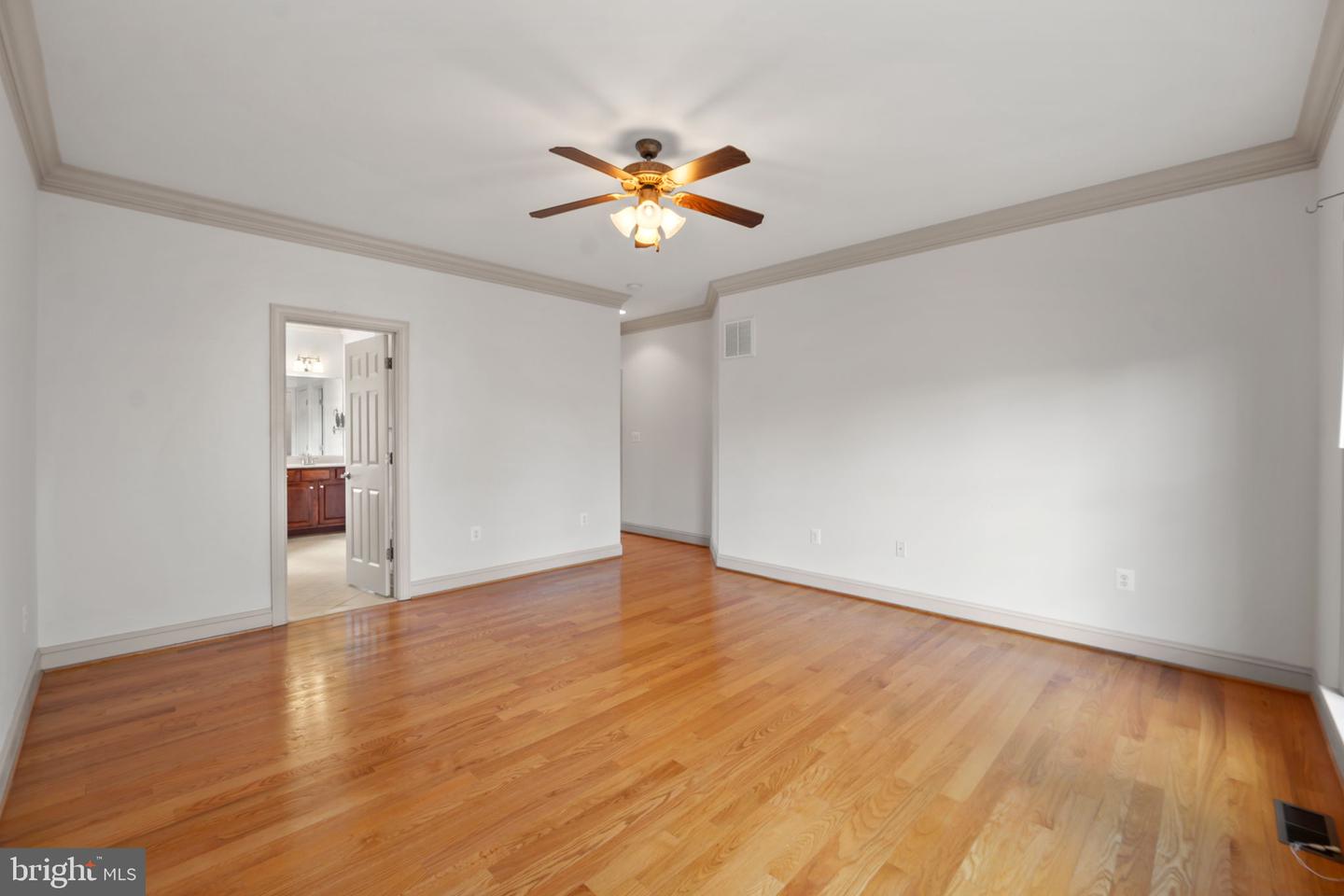 100 CABERNET CT, STEPHENS CITY, Virginia 22655, 3 Bedrooms Bedrooms, ,3 BathroomsBathrooms,Residential,For sale,100 CABERNET CT,VAFV2036618 MLS # VAFV2036618