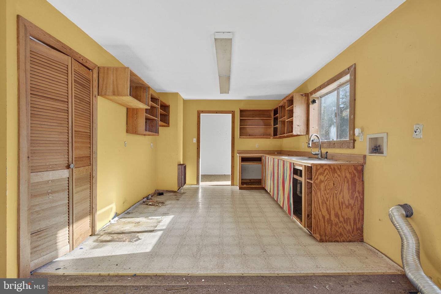 5312 WASHWRIGHT RD, HUME, Virginia 22639, 7 Bedrooms Bedrooms, ,3 BathroomsBathrooms,Residential,For sale,5312 WASHWRIGHT RD,VAFQ2018184 MLS # VAFQ2018184