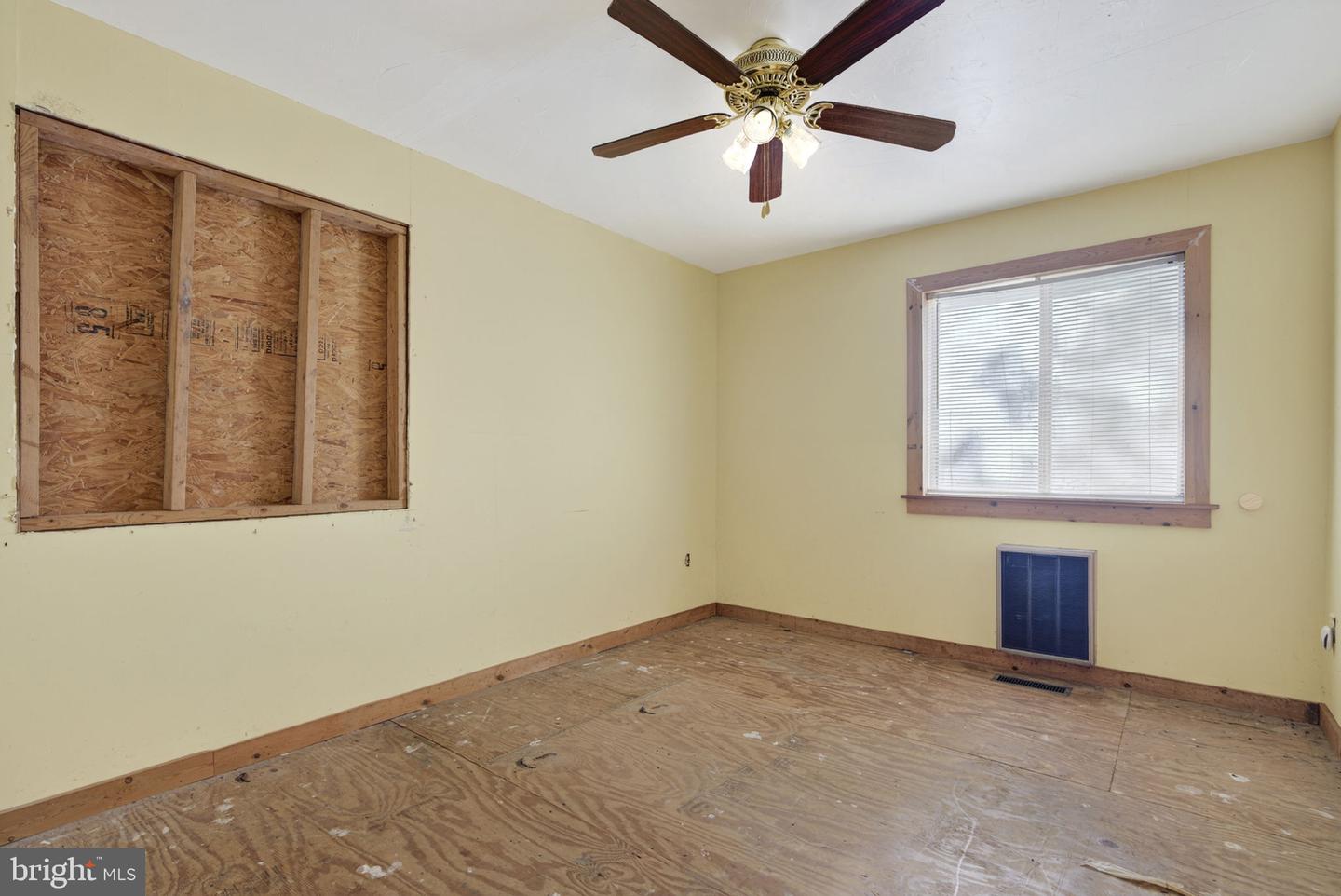 5312 WASHWRIGHT RD, HUME, Virginia 22639, 7 Bedrooms Bedrooms, ,3 BathroomsBathrooms,Residential,For sale,5312 WASHWRIGHT RD,VAFQ2018184 MLS # VAFQ2018184