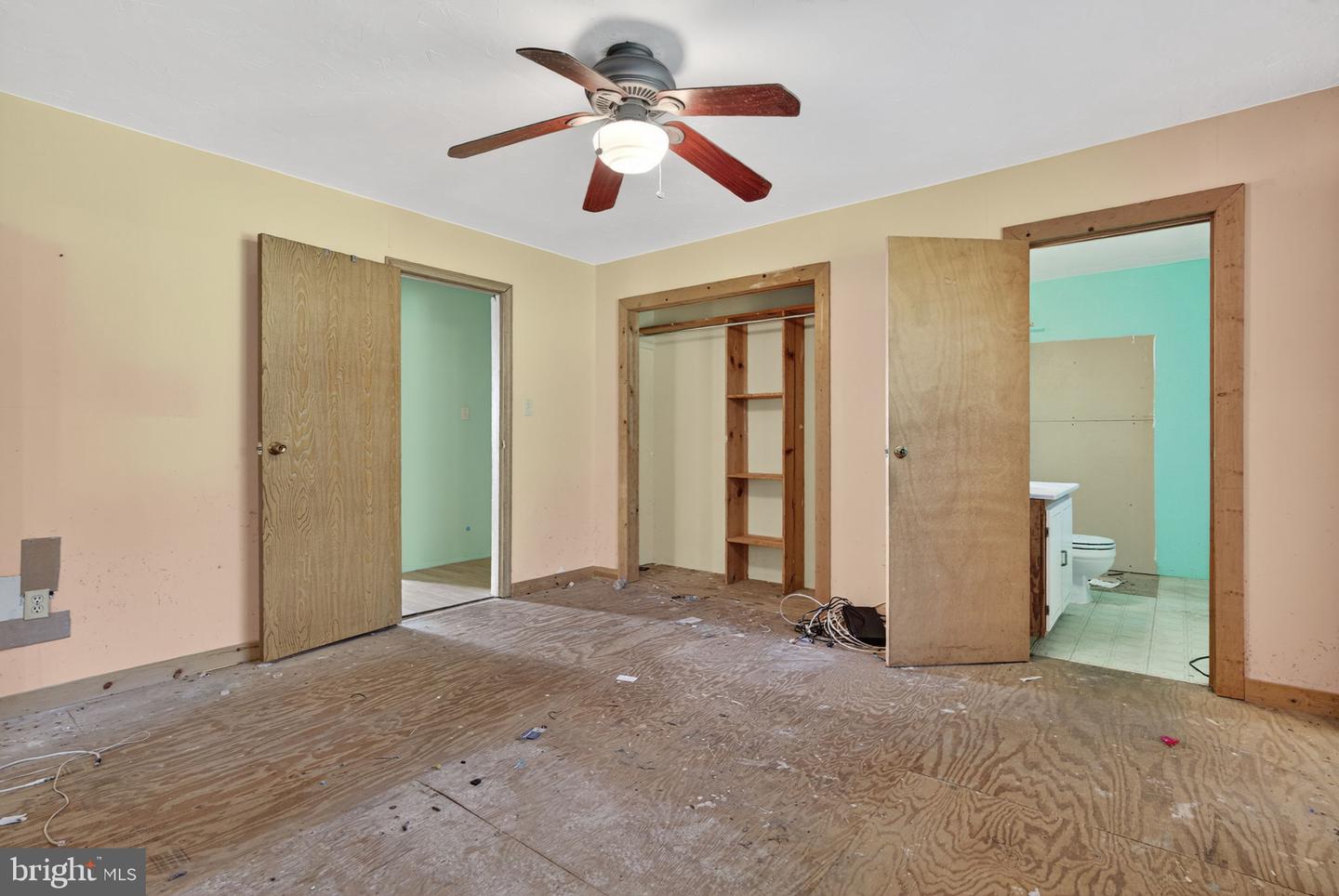 5312 WASHWRIGHT RD, HUME, Virginia 22639, 7 Bedrooms Bedrooms, ,3 BathroomsBathrooms,Residential,For sale,5312 WASHWRIGHT RD,VAFQ2018184 MLS # VAFQ2018184