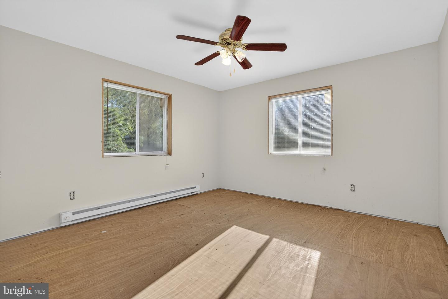 5312 WASHWRIGHT RD, HUME, Virginia 22639, 7 Bedrooms Bedrooms, ,3 BathroomsBathrooms,Residential,For sale,5312 WASHWRIGHT RD,VAFQ2018184 MLS # VAFQ2018184