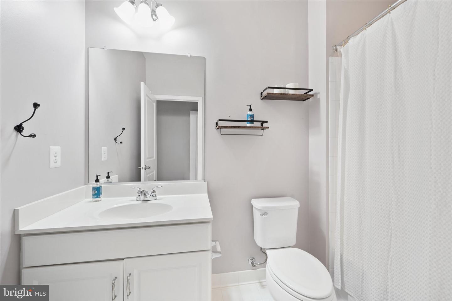 4622 HULL DR, HAYMARKET, Virginia 20169, 4 Bedrooms Bedrooms, ,4 BathroomsBathrooms,Residential,For sale,4622 HULL DR,VAPW2103454 MLS # VAPW2103454