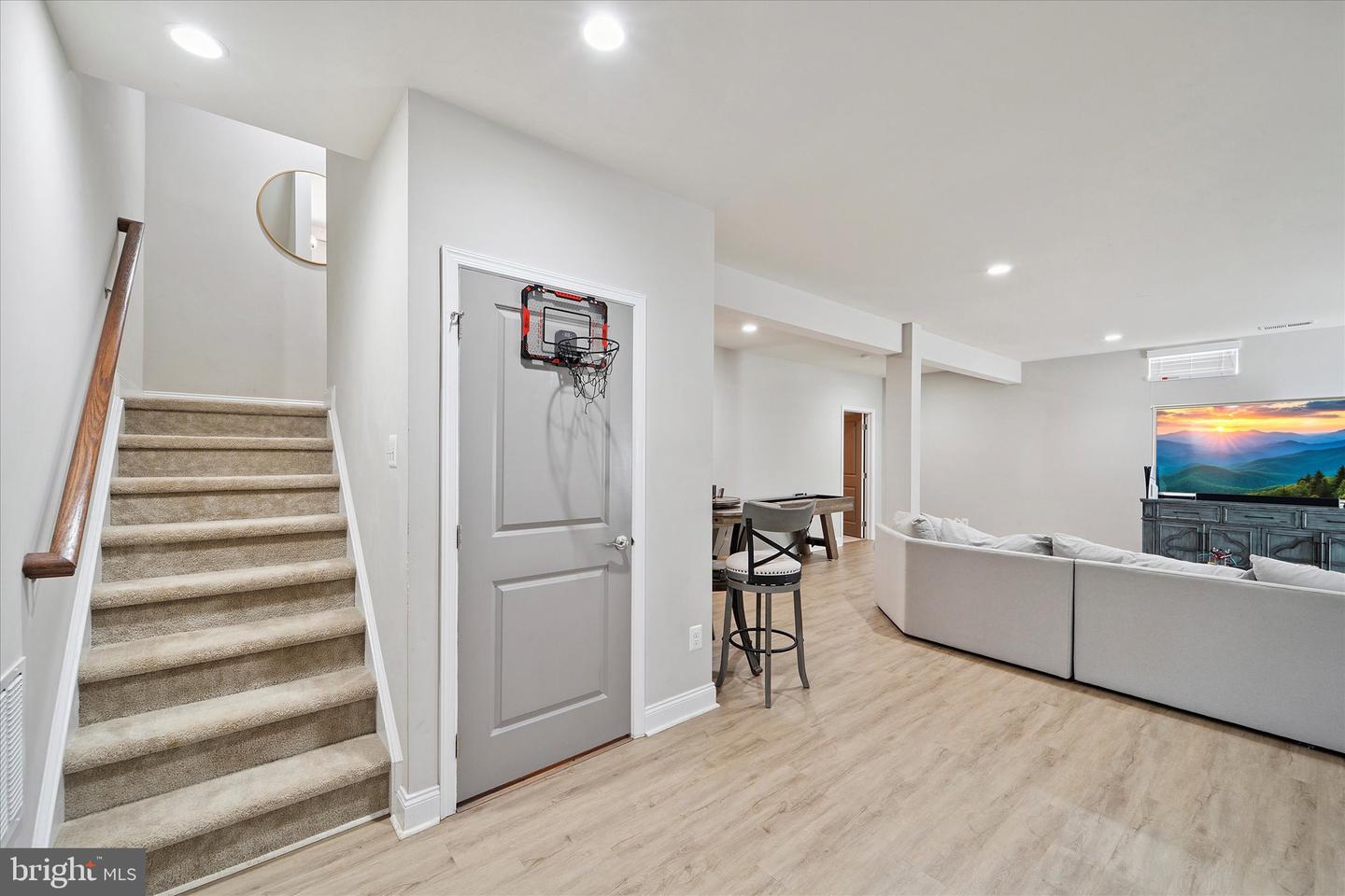 4622 HULL DR, HAYMARKET, Virginia 20169, 4 Bedrooms Bedrooms, ,4 BathroomsBathrooms,Residential,For sale,4622 HULL DR,VAPW2103454 MLS # VAPW2103454