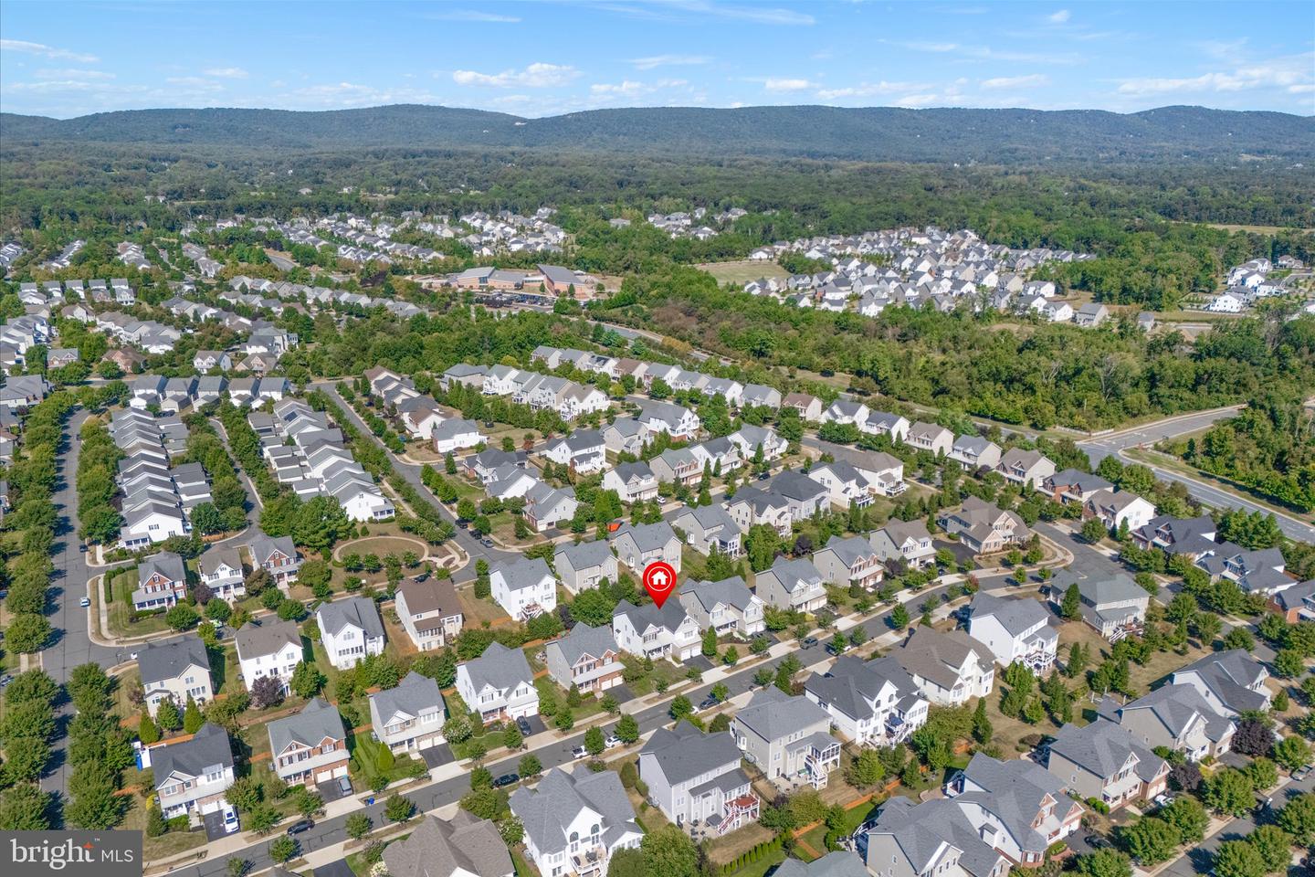 4622 HULL DR, HAYMARKET, Virginia 20169, 4 Bedrooms Bedrooms, ,4 BathroomsBathrooms,Residential,For sale,4622 HULL DR,VAPW2103454 MLS # VAPW2103454
