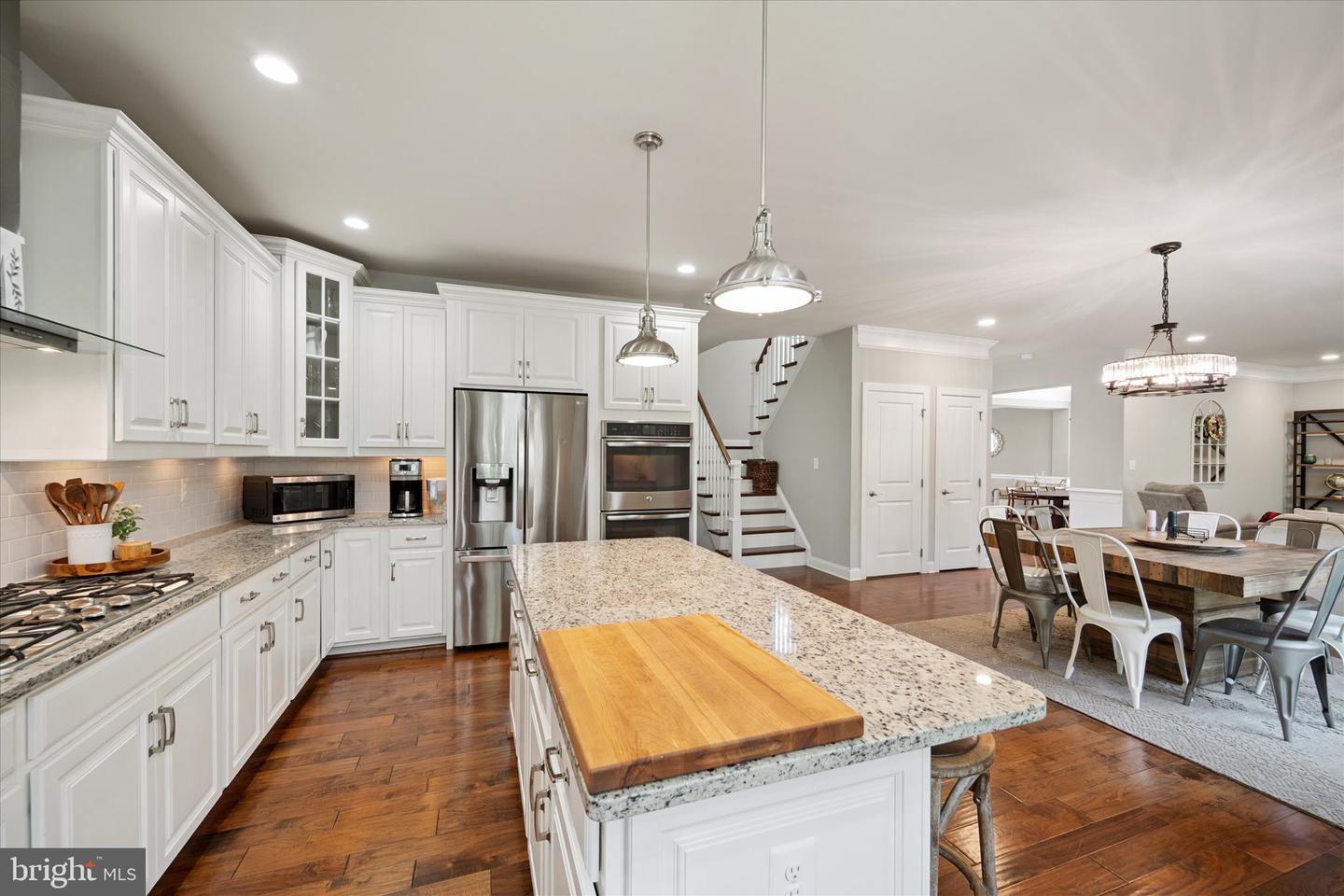 4622 HULL DR, HAYMARKET, Virginia 20169, 4 Bedrooms Bedrooms, ,4 BathroomsBathrooms,Residential,For sale,4622 HULL DR,VAPW2103454 MLS # VAPW2103454