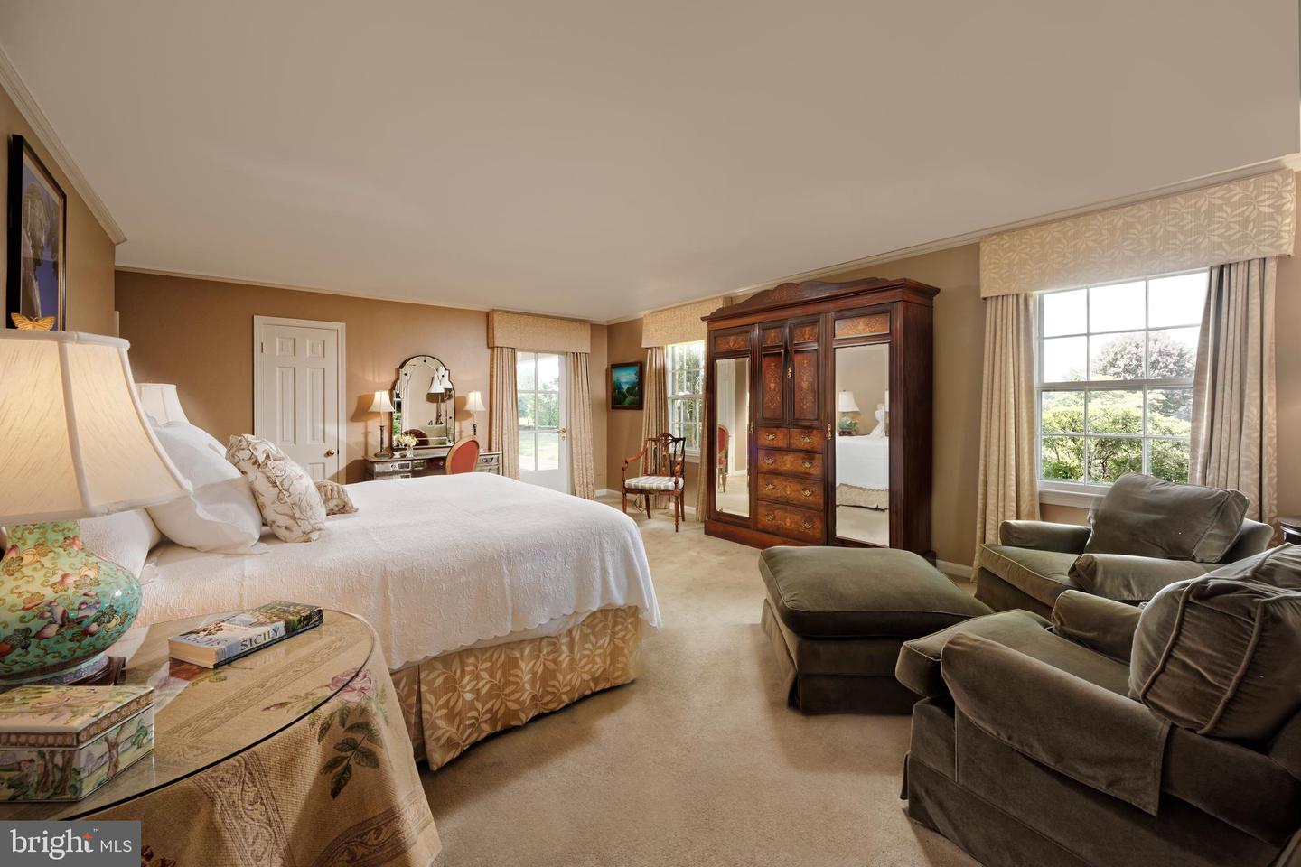 35771 SNAKE HILL RD, MIDDLEBURG, Virginia 20117, 3 Bedrooms Bedrooms, ,4 BathroomsBathrooms,Residential,For sale,35771 SNAKE HILL RD,VALO2106308 MLS # VALO2106308