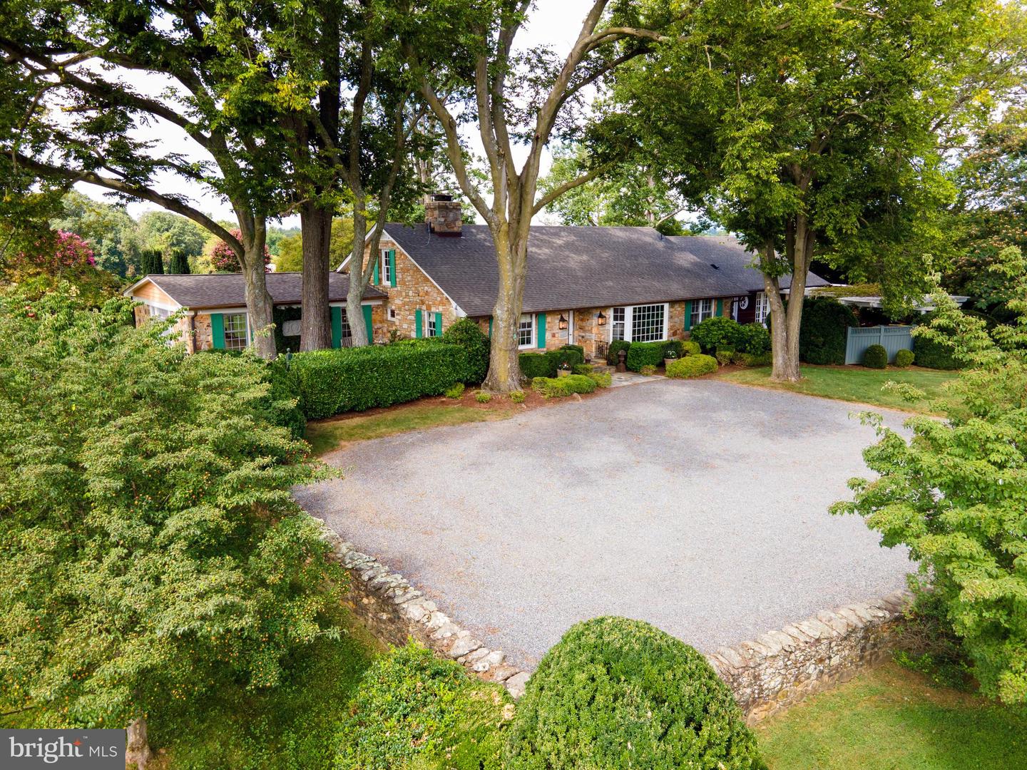 35771 SNAKE HILL RD, MIDDLEBURG, Virginia 20117, 3 Bedrooms Bedrooms, ,4 BathroomsBathrooms,Residential,For sale,35771 SNAKE HILL RD,VALO2106308 MLS # VALO2106308
