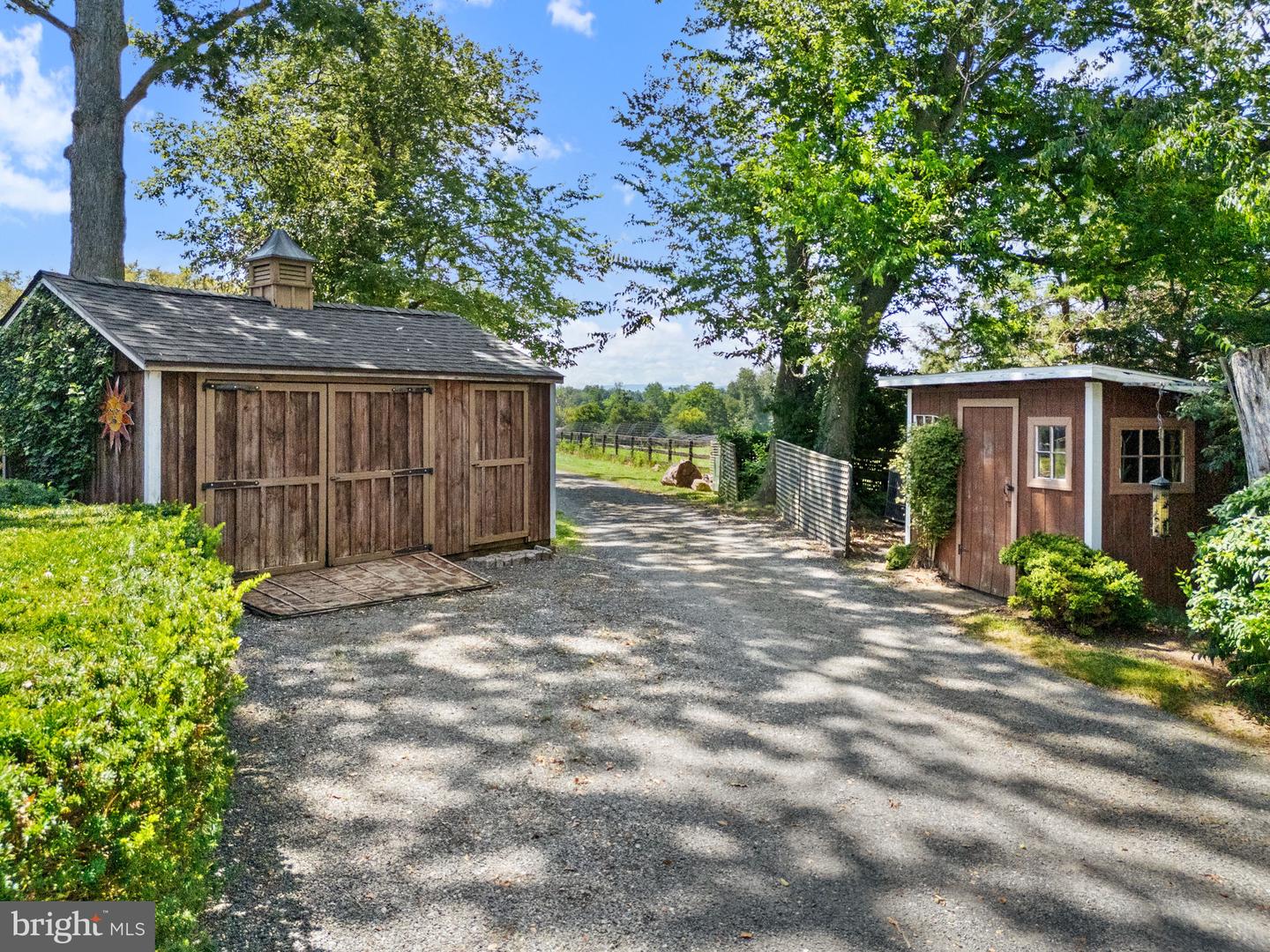 35771 SNAKE HILL RD, MIDDLEBURG, Virginia 20117, 3 Bedrooms Bedrooms, ,4 BathroomsBathrooms,Residential,For sale,35771 SNAKE HILL RD,VALO2106308 MLS # VALO2106308