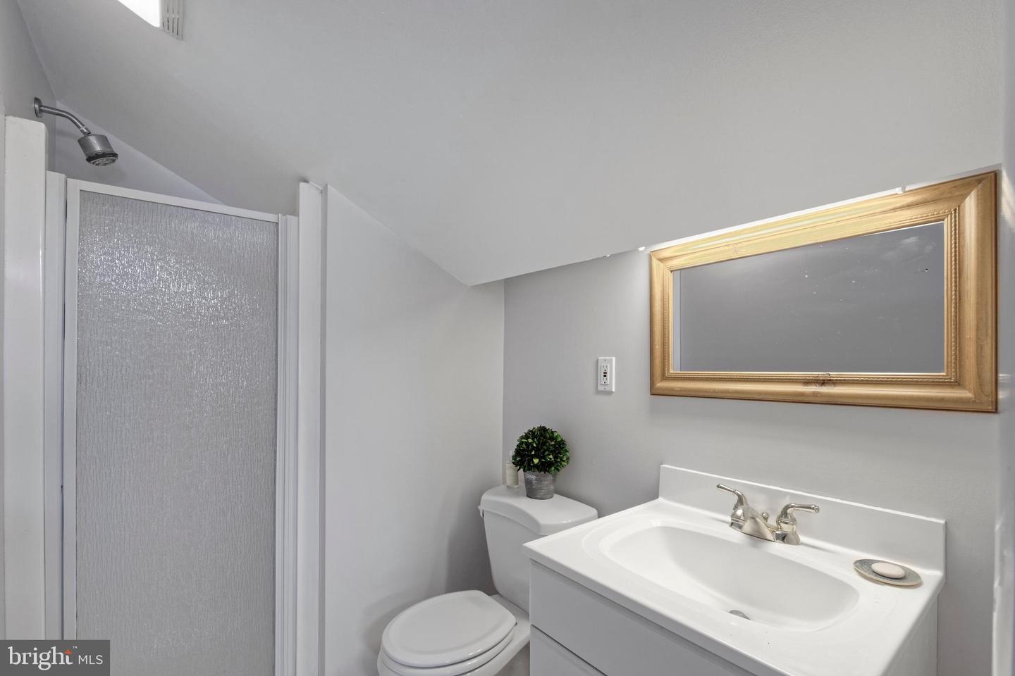 35771 SNAKE HILL RD, MIDDLEBURG, Virginia 20117, 3 Bedrooms Bedrooms, ,4 BathroomsBathrooms,Residential,For sale,35771 SNAKE HILL RD,VALO2106308 MLS # VALO2106308