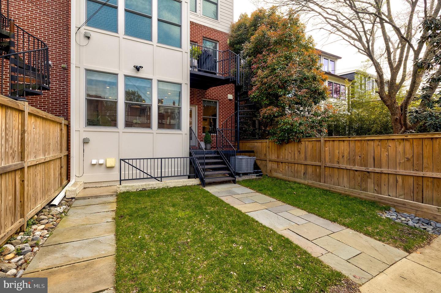 1817 LAMONT ST NW #1, WASHINGTON, District Of Columbia 20010, 4 Bedrooms Bedrooms, ,2 BathroomsBathrooms,Residential,For sale,1817 LAMONT ST NW #1,DCDC2220974 MLS # DCDC2220974