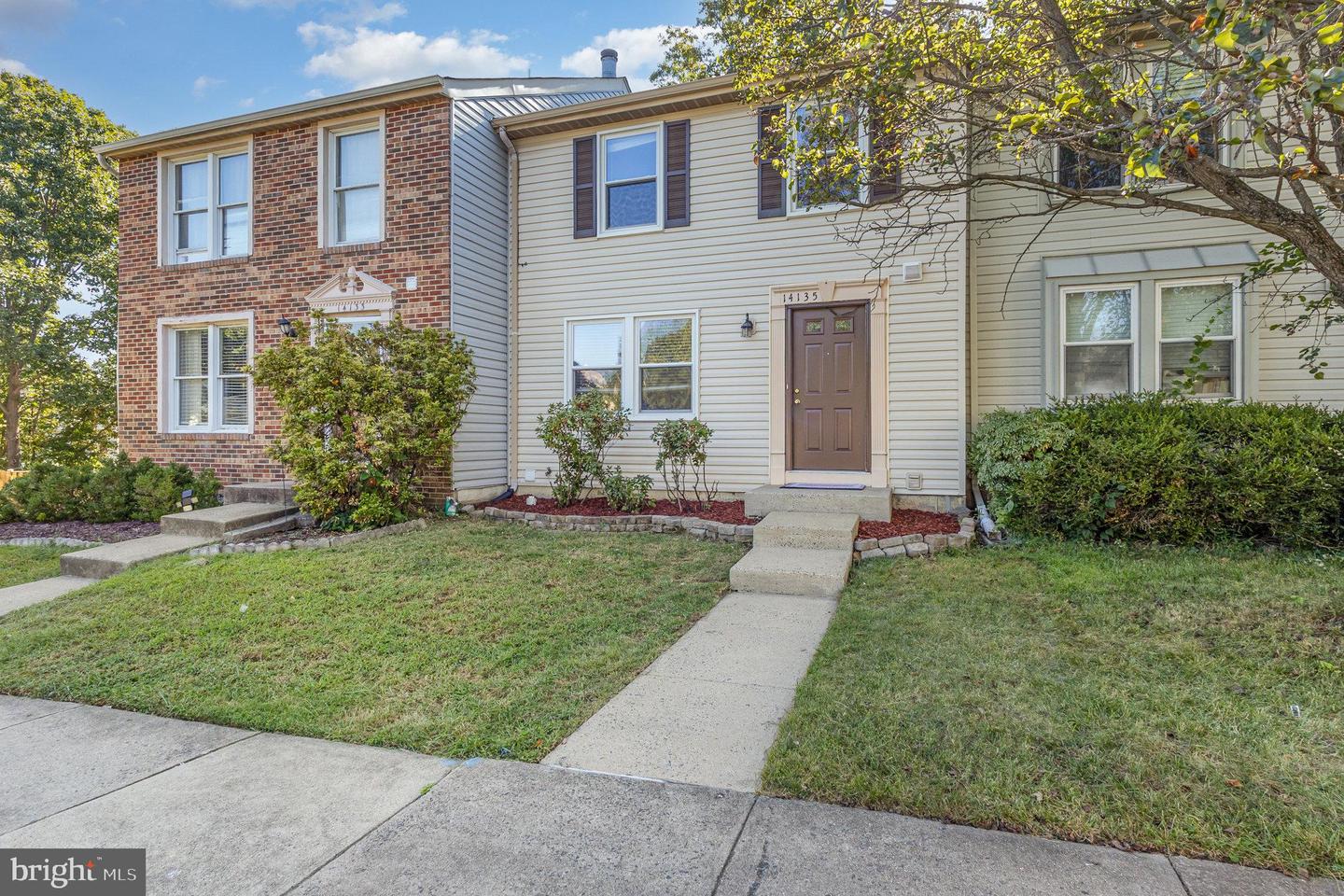 14135 HONEY HILL CT, CENTREVILLE, Virginia 20121, 4 Bedrooms Bedrooms, 8 Rooms Rooms,3 BathroomsBathrooms,Residential,For sale,14135 HONEY HILL CT,VAFX2265488 MLS # VAFX2265488