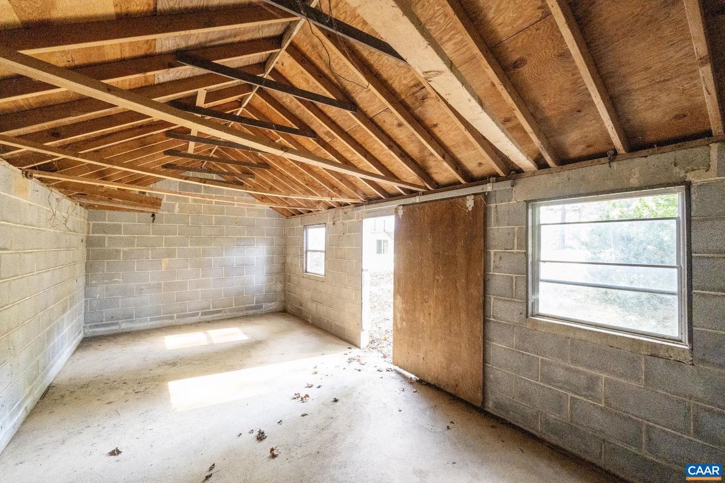 3209 ROLLING RD, SCOTTSVILLE, Virginia 24590, 5 Bedrooms Bedrooms, ,3 BathroomsBathrooms,Residential,For sale,3209 ROLLING RD,668688 MLS # 668688