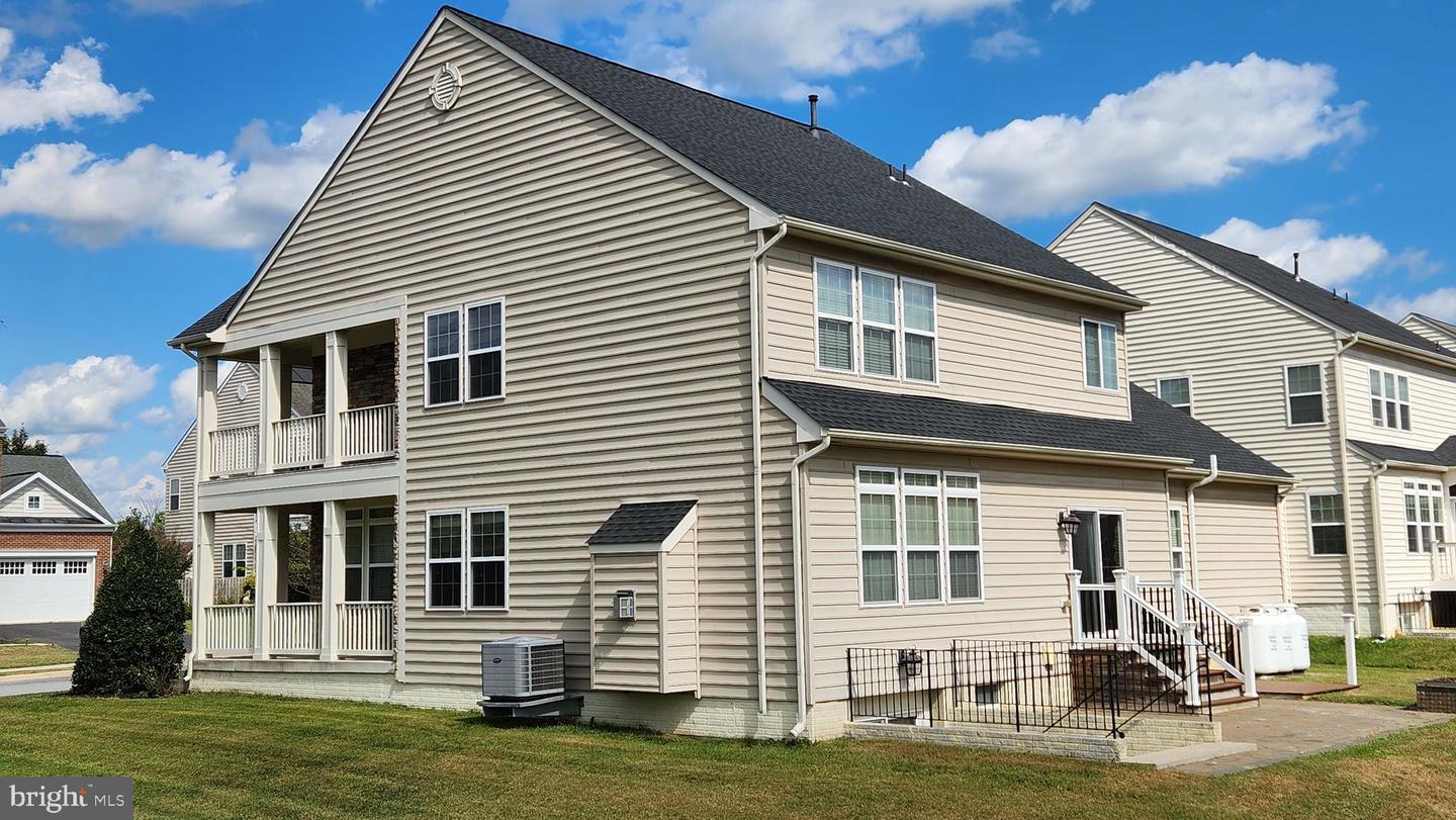 320 HOPKINS DR, BOYCE, Virginia 22620, 4 Bedrooms Bedrooms, 8 Rooms Rooms,3 BathroomsBathrooms,Residential,For sale,320 HOPKINS DR,VACL2006036 MLS # VACL2006036