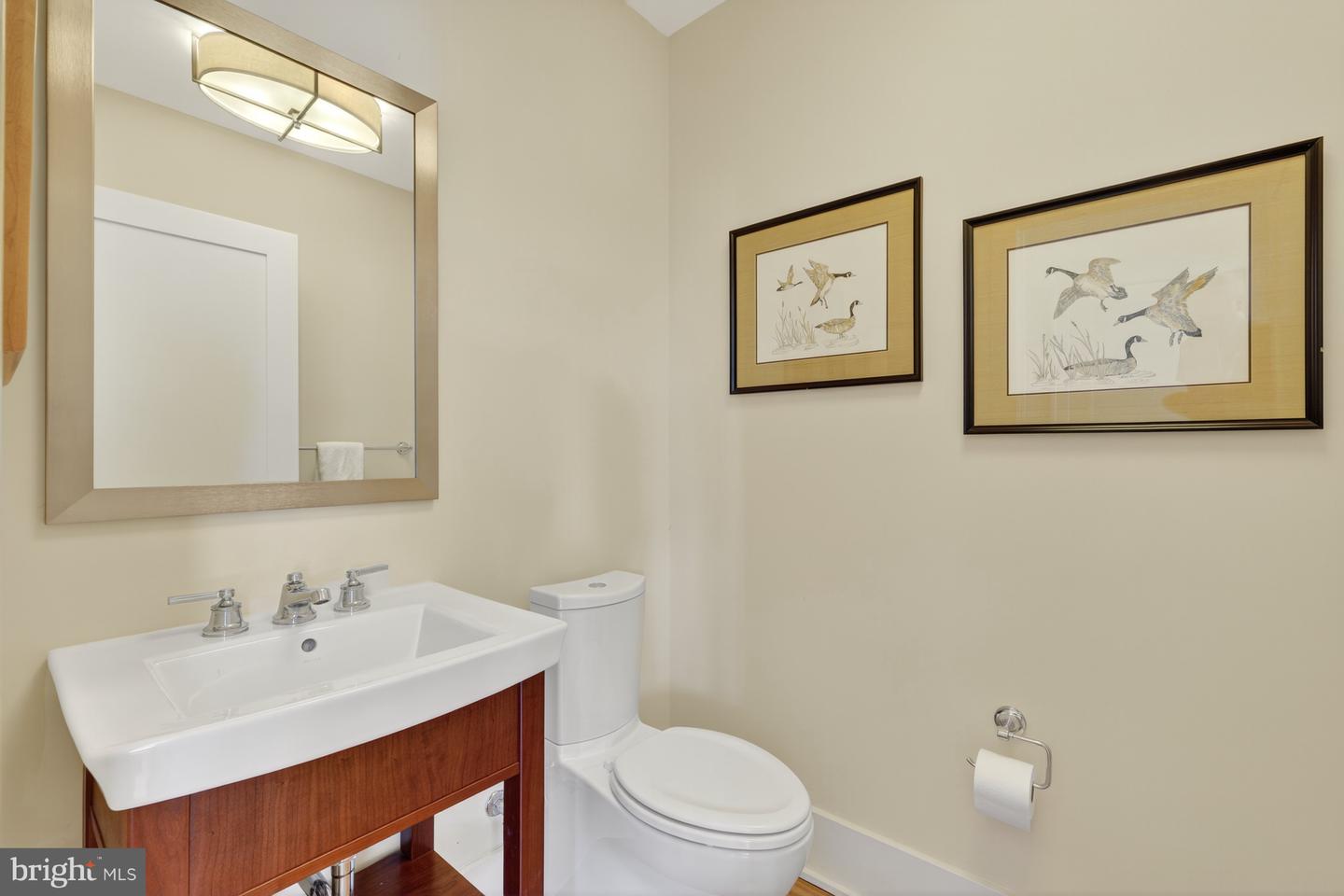 601 N FAIRFAX ST #410, ALEXANDRIA, Virginia 22314, 2 Bedrooms Bedrooms, ,2 BathroomsBathrooms,Residential,For sale,601 N FAIRFAX ST #410,VAAX2049418 MLS # VAAX2049418