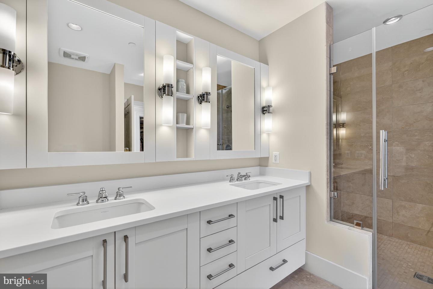 601 N FAIRFAX ST #410, ALEXANDRIA, Virginia 22314, 2 Bedrooms Bedrooms, ,2 BathroomsBathrooms,Residential,For sale,601 N FAIRFAX ST #410,VAAX2049418 MLS # VAAX2049418
