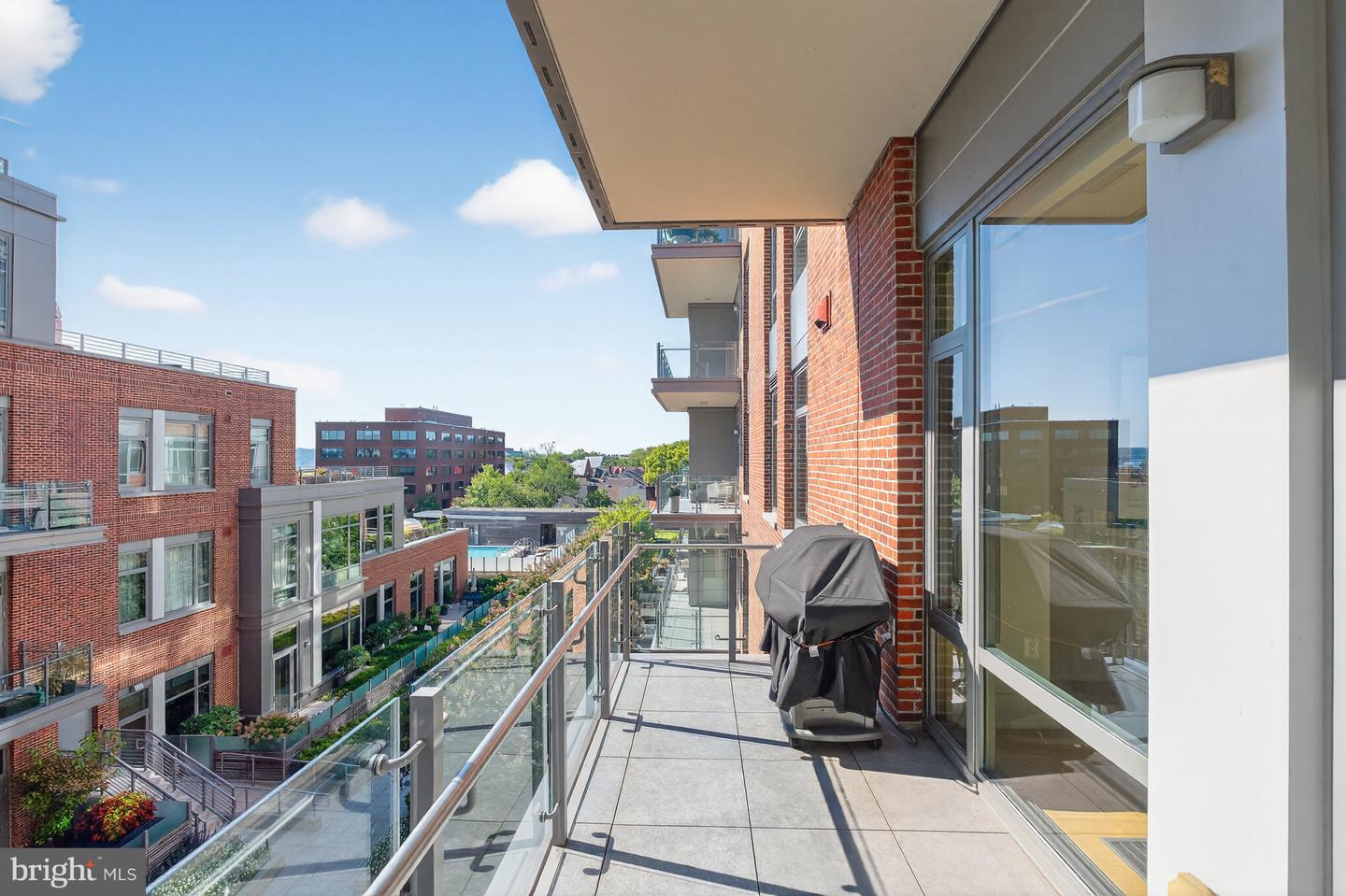 601 N FAIRFAX ST #410, ALEXANDRIA, Virginia 22314, 2 Bedrooms Bedrooms, ,2 BathroomsBathrooms,Residential,For sale,601 N FAIRFAX ST #410,VAAX2049418 MLS # VAAX2049418