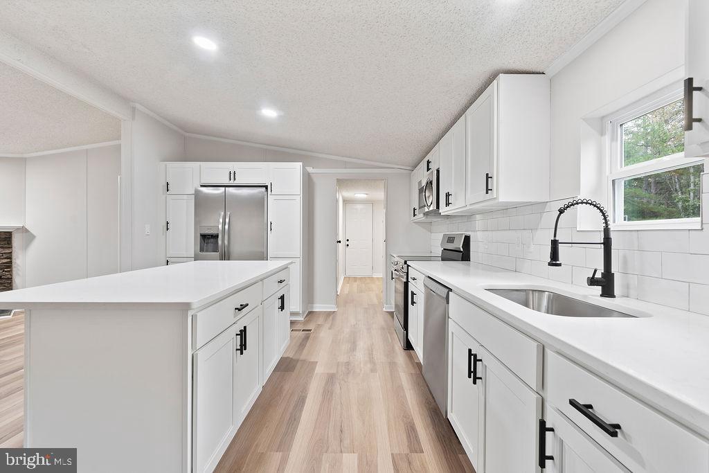 12025 W RIVER RD, PALMYRA, Virginia 22963, 3 Bedrooms Bedrooms, ,2 BathroomsBathrooms,Residential,For sale,12025 W RIVER RD,VAFN2000502 MLS # VAFN2000502