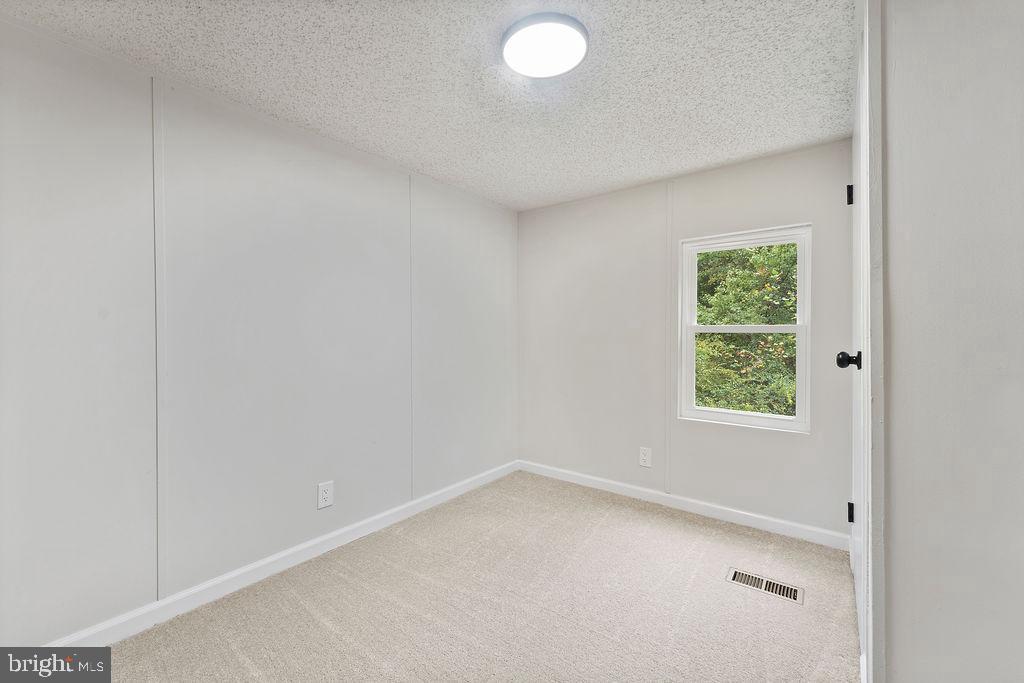 12025 W RIVER RD, PALMYRA, Virginia 22963, 3 Bedrooms Bedrooms, ,2 BathroomsBathrooms,Residential,For sale,12025 W RIVER RD,VAFN2000502 MLS # VAFN2000502