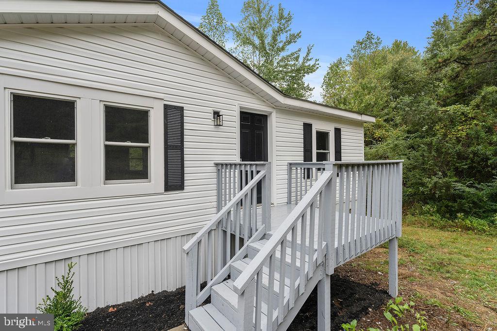 12025 W RIVER RD, PALMYRA, Virginia 22963, 3 Bedrooms Bedrooms, ,2 BathroomsBathrooms,Residential,For sale,12025 W RIVER RD,VAFN2000502 MLS # VAFN2000502