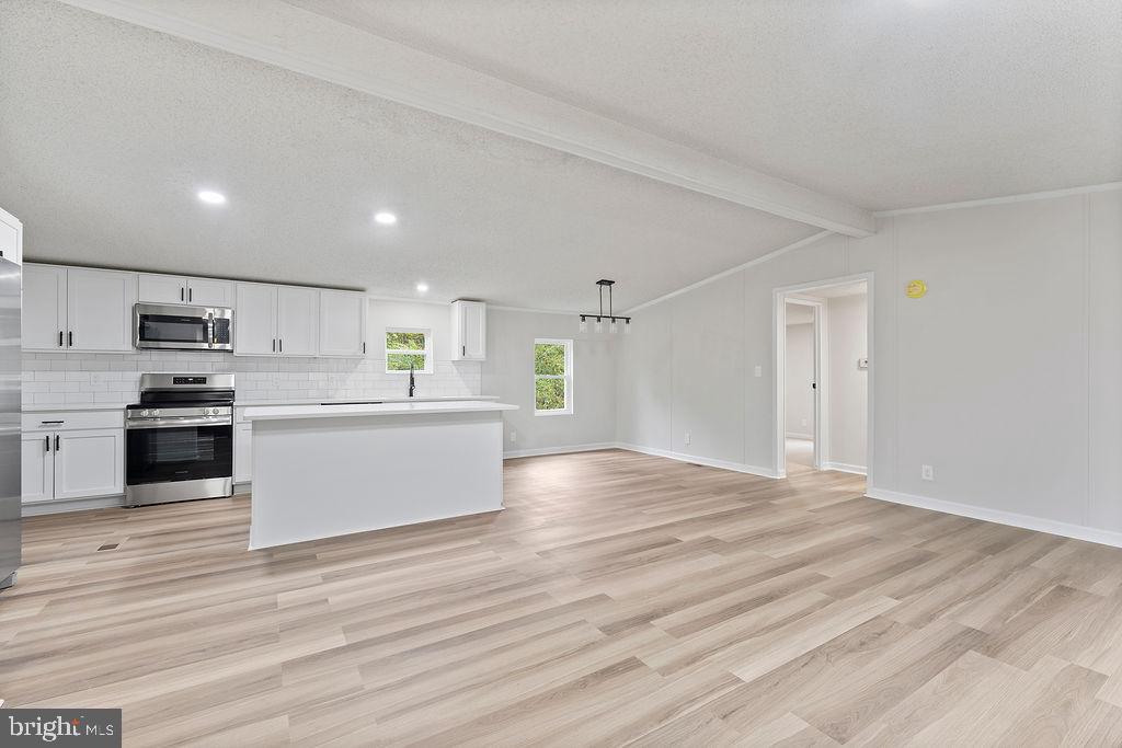 12025 W RIVER RD, PALMYRA, Virginia 22963, 3 Bedrooms Bedrooms, ,2 BathroomsBathrooms,Residential,For sale,12025 W RIVER RD,VAFN2000502 MLS # VAFN2000502