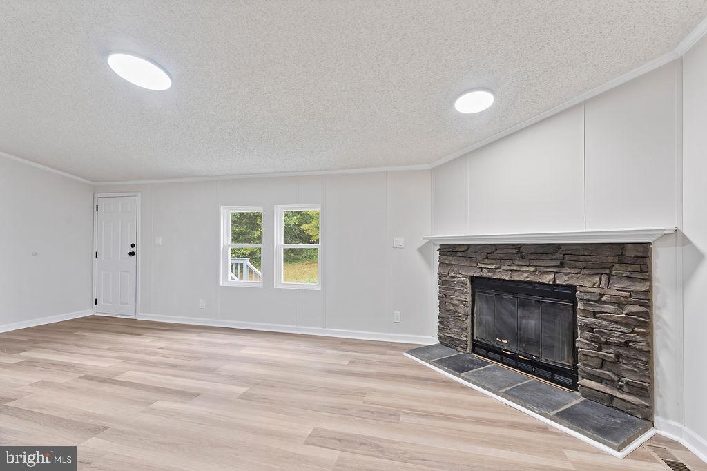 12025 W RIVER RD, PALMYRA, Virginia 22963, 3 Bedrooms Bedrooms, ,2 BathroomsBathrooms,Residential,For sale,12025 W RIVER RD,VAFN2000502 MLS # VAFN2000502
