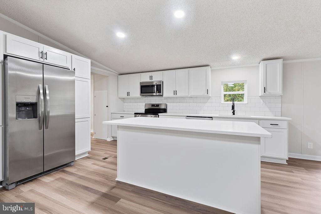 12025 W RIVER RD, PALMYRA, Virginia 22963, 3 Bedrooms Bedrooms, ,2 BathroomsBathrooms,Residential,For sale,12025 W RIVER RD,VAFN2000502 MLS # VAFN2000502