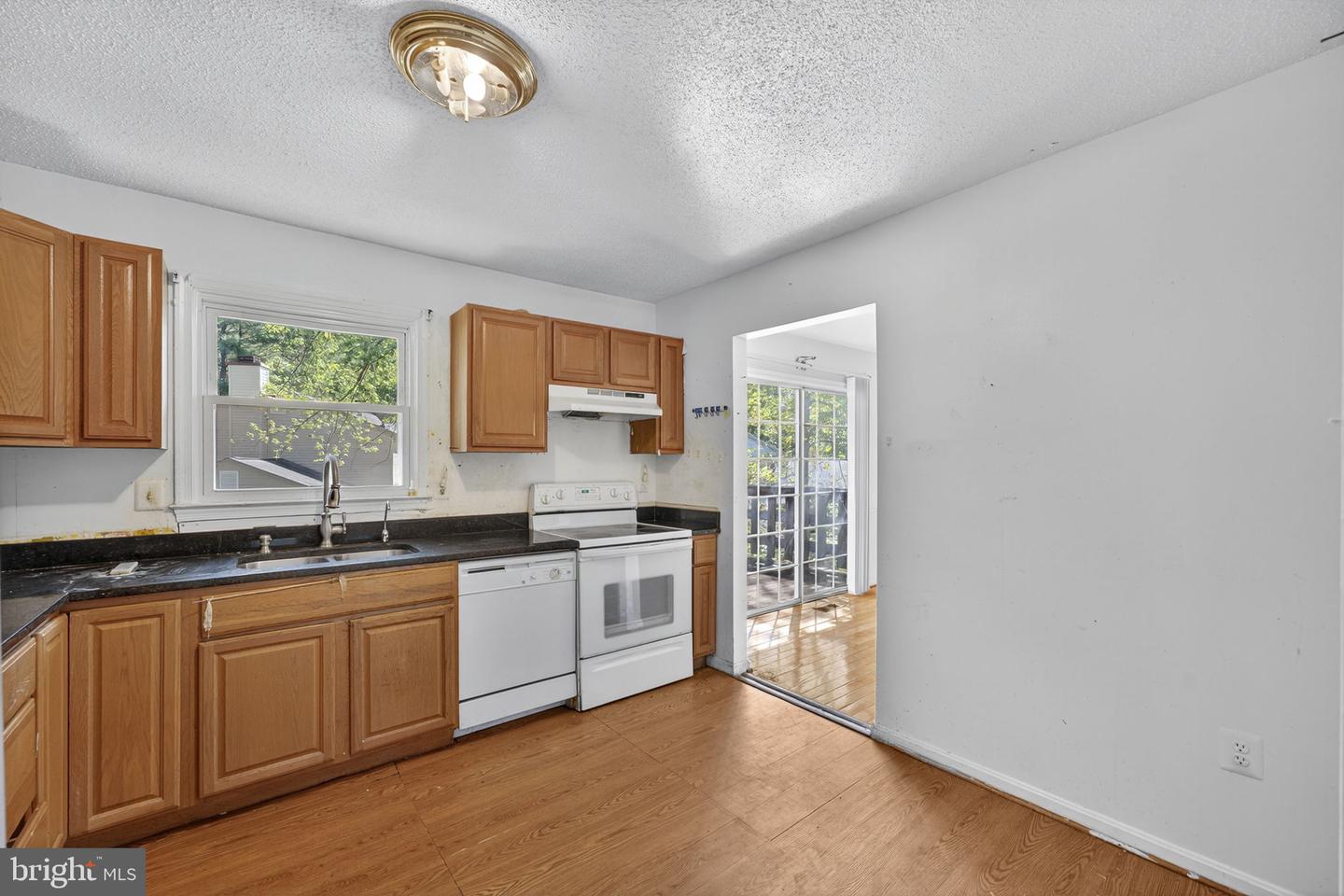 7124 WHETSTONE RD, ALEXANDRIA, Virginia 22306, 4 Bedrooms Bedrooms, 4 Rooms Rooms,2 BathroomsBathrooms,Residential,For sale,7124 WHETSTONE RD,VAFX2266386 MLS # VAFX2266386