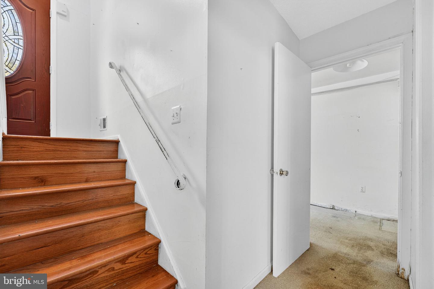 7124 WHETSTONE RD, ALEXANDRIA, Virginia 22306, 4 Bedrooms Bedrooms, 4 Rooms Rooms,2 BathroomsBathrooms,Residential,For sale,7124 WHETSTONE RD,VAFX2266386 MLS # VAFX2266386