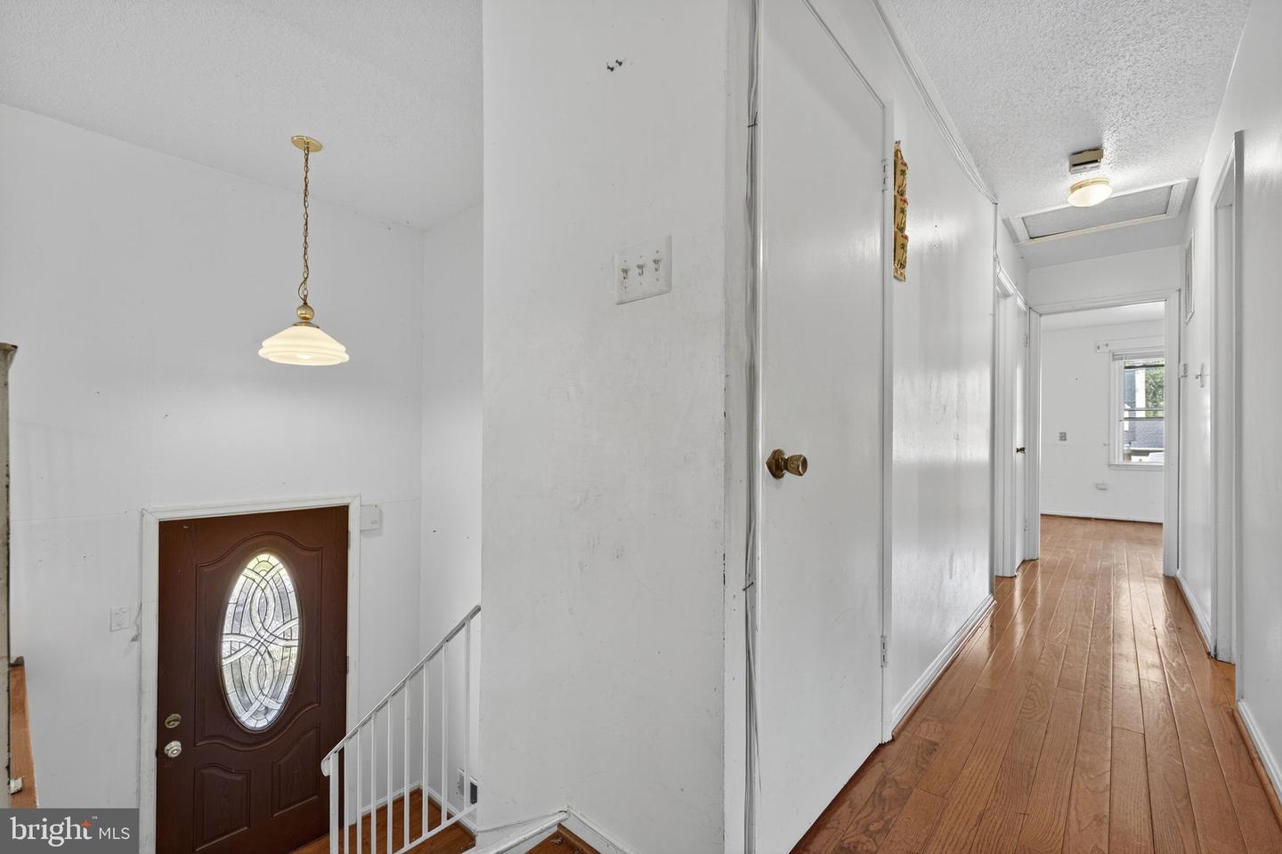 7124 WHETSTONE RD, ALEXANDRIA, Virginia 22306, 4 Bedrooms Bedrooms, 4 Rooms Rooms,2 BathroomsBathrooms,Residential,For sale,7124 WHETSTONE RD,VAFX2266386 MLS # VAFX2266386