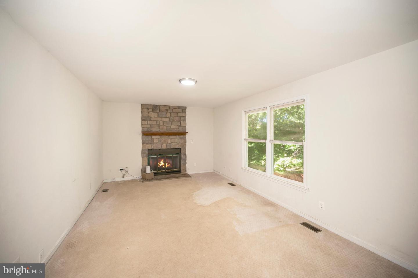 11804 DORYL DR, FREDERICKSBURG, Virginia 22407, 5 Bedrooms Bedrooms, ,3 BathroomsBathrooms,Residential,For sale,11804 DORYL DR,VASP2036190 MLS # VASP2036190