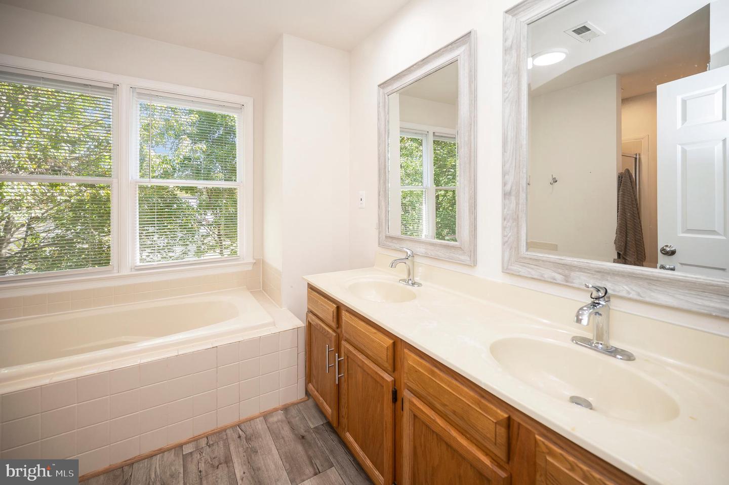 11804 DORYL DR, FREDERICKSBURG, Virginia 22407, 5 Bedrooms Bedrooms, ,3 BathroomsBathrooms,Residential,For sale,11804 DORYL DR,VASP2036190 MLS # VASP2036190