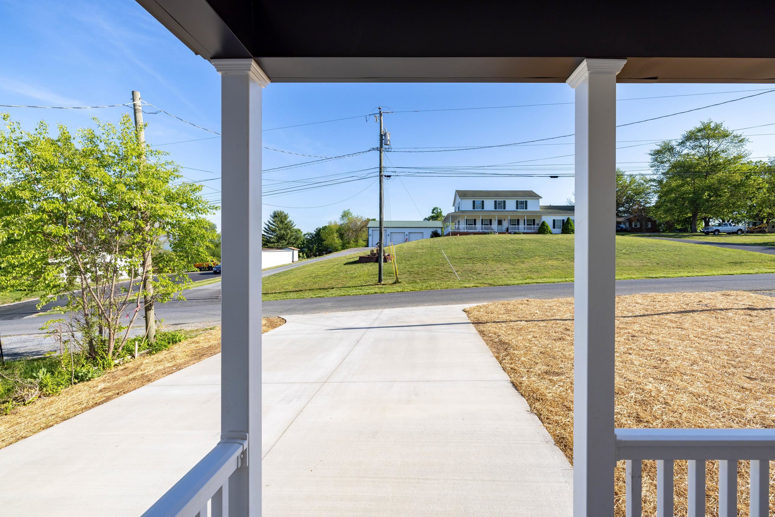 16854 E SUMMIT AVE, ELKTON, Virginia 22827, 3 Bedrooms Bedrooms, ,2 BathroomsBathrooms,Residential,16854 E SUMMIT AVE,660734 MLS # 660734 16854 E SUMMIT AVE, ELKTON, Virginia 22827, 3 Bedrooms Bedrooms, ,2 BathroomsBathrooms,Residential,16854 E SUMMIT AVE,660734 MLS # 660734