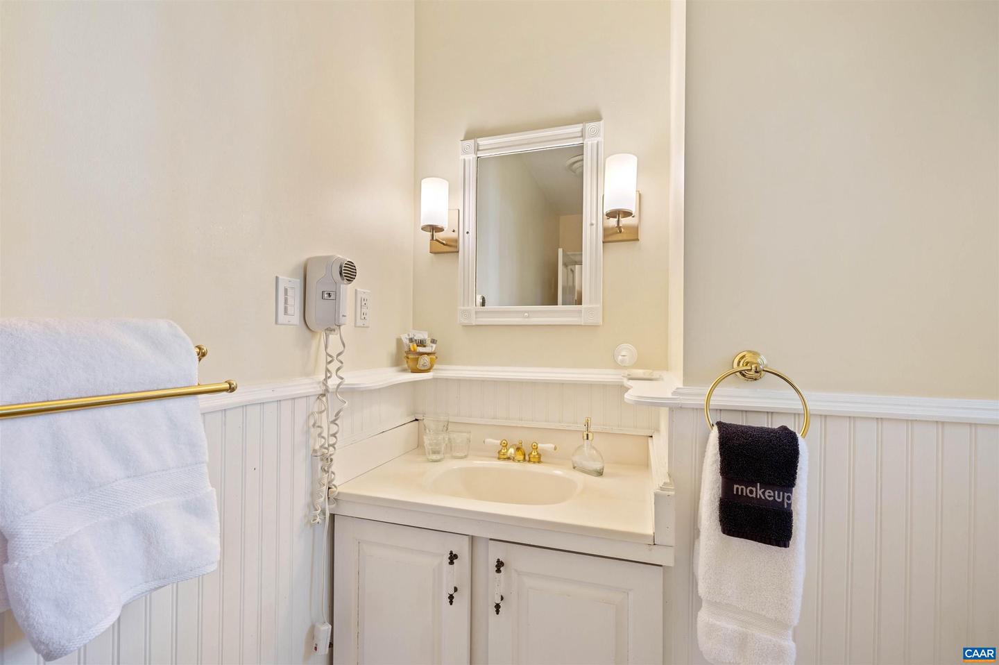 2280 GARTH RD, CHARLOTTESVILLE, Virginia 22901, 6 Bedrooms Bedrooms, ,7 BathroomsBathrooms,Residential,For sale,2280 GARTH RD,668839 MLS # 668839