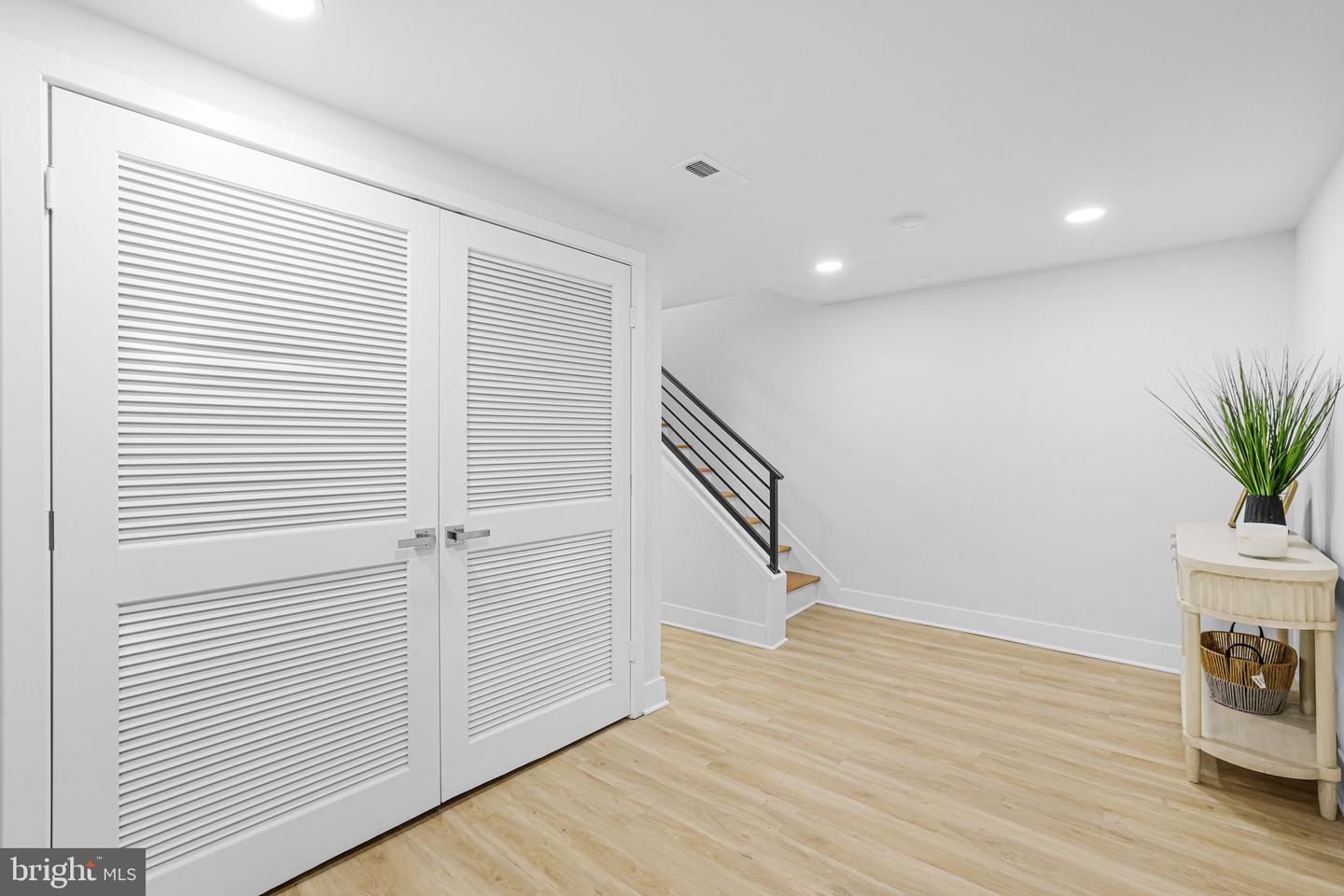 2220 13TH ST NE, WASHINGTON, District Of Columbia 20018, 3 Bedrooms Bedrooms, ,3 BathroomsBathrooms,Residential,For sale,2220 13TH ST NE,DCDC2221828 MLS # DCDC2221828