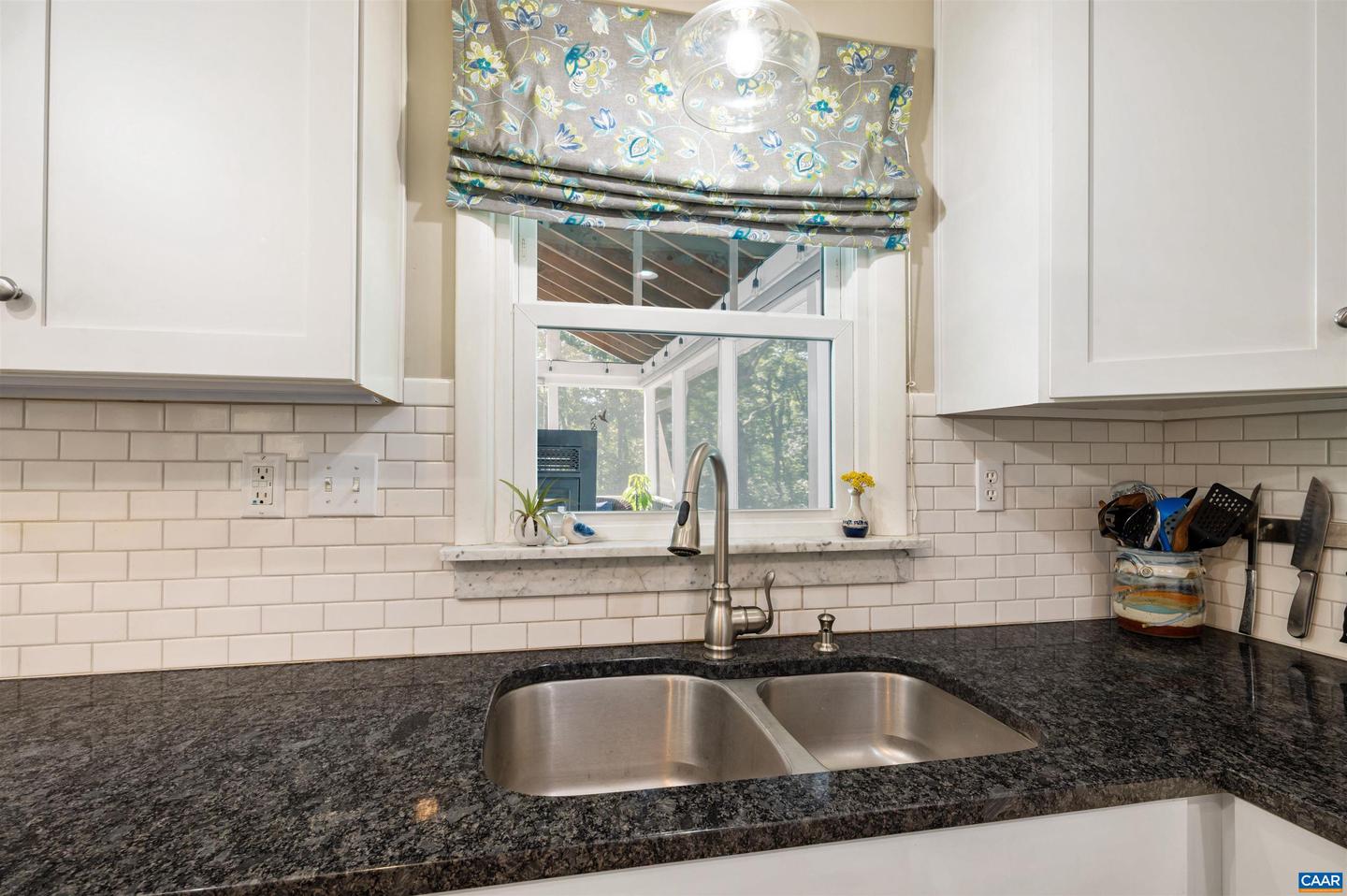 4553 WOODS EDGE RD, CHARLOTTESVILLE, Virginia 22974, 3 Bedrooms Bedrooms, ,3 BathroomsBathrooms,Residential,For sale,4553 WOODS EDGE RD,668848 MLS # 668848