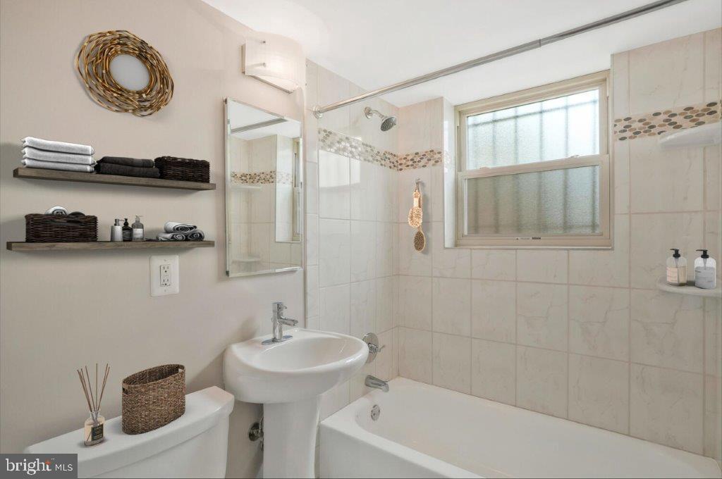 2900 POMEROY SE #101, WASHINGTON, District Of Columbia 20020, 1 Bedroom Bedrooms, 5 Rooms Rooms,1 BathroomBathrooms,Residential,For sale,2900 POMEROY SE #101,DCDC2097766 MLS # DCDC2097766