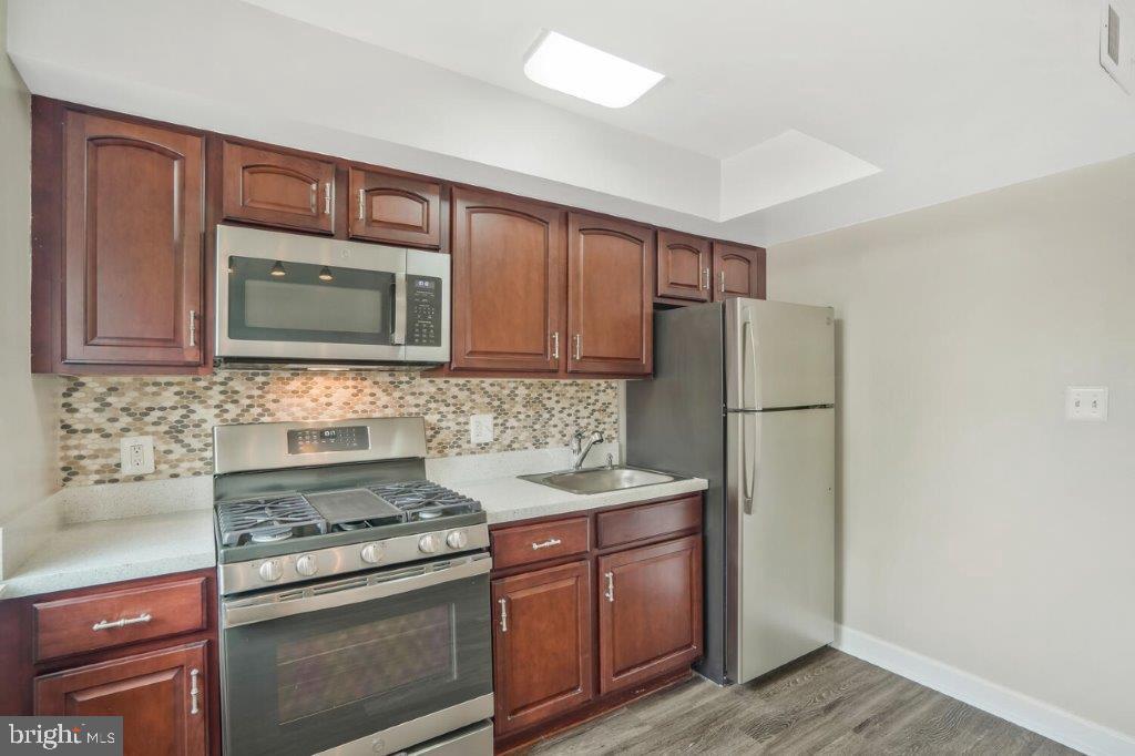 2900 POMEROY SE #101, WASHINGTON, District Of Columbia 20020, 1 Bedroom Bedrooms, 5 Rooms Rooms,1 BathroomBathrooms,Residential,For sale,2900 POMEROY SE #101,DCDC2097766 MLS # DCDC2097766