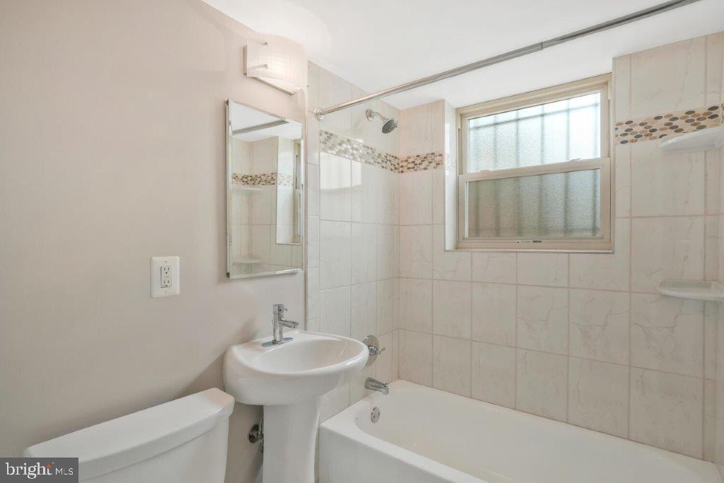 2900 POMEROY SE #101, WASHINGTON, District Of Columbia 20020, 1 Bedroom Bedrooms, 5 Rooms Rooms,1 BathroomBathrooms,Residential,For sale,2900 POMEROY SE #101,DCDC2097766 MLS # DCDC2097766