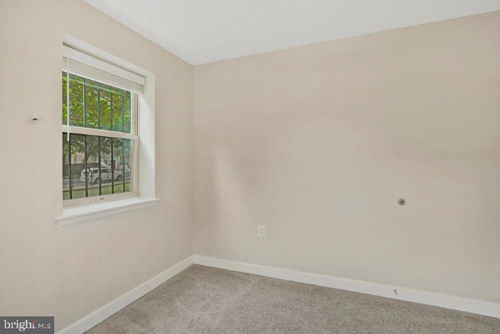 2900 POMEROY SE #101, WASHINGTON, District Of Columbia 20020, 1 Bedroom Bedrooms, 5 Rooms Rooms,1 BathroomBathrooms,Residential,For sale,2900 POMEROY SE #101,DCDC2097766 MLS # DCDC2097766
