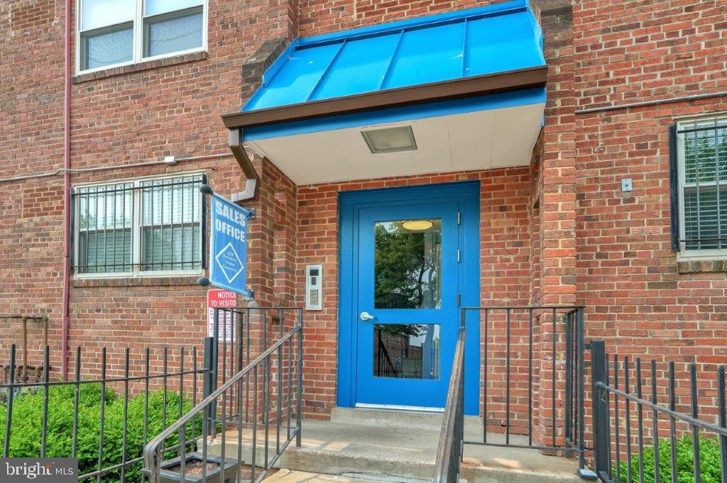 2900 POMEROY SE #101, WASHINGTON, District Of Columbia 20020, 1 Bedroom Bedrooms, 5 Rooms Rooms,1 BathroomBathrooms,Residential,For sale,2900 POMEROY SE #101,DCDC2097766 MLS # DCDC2097766