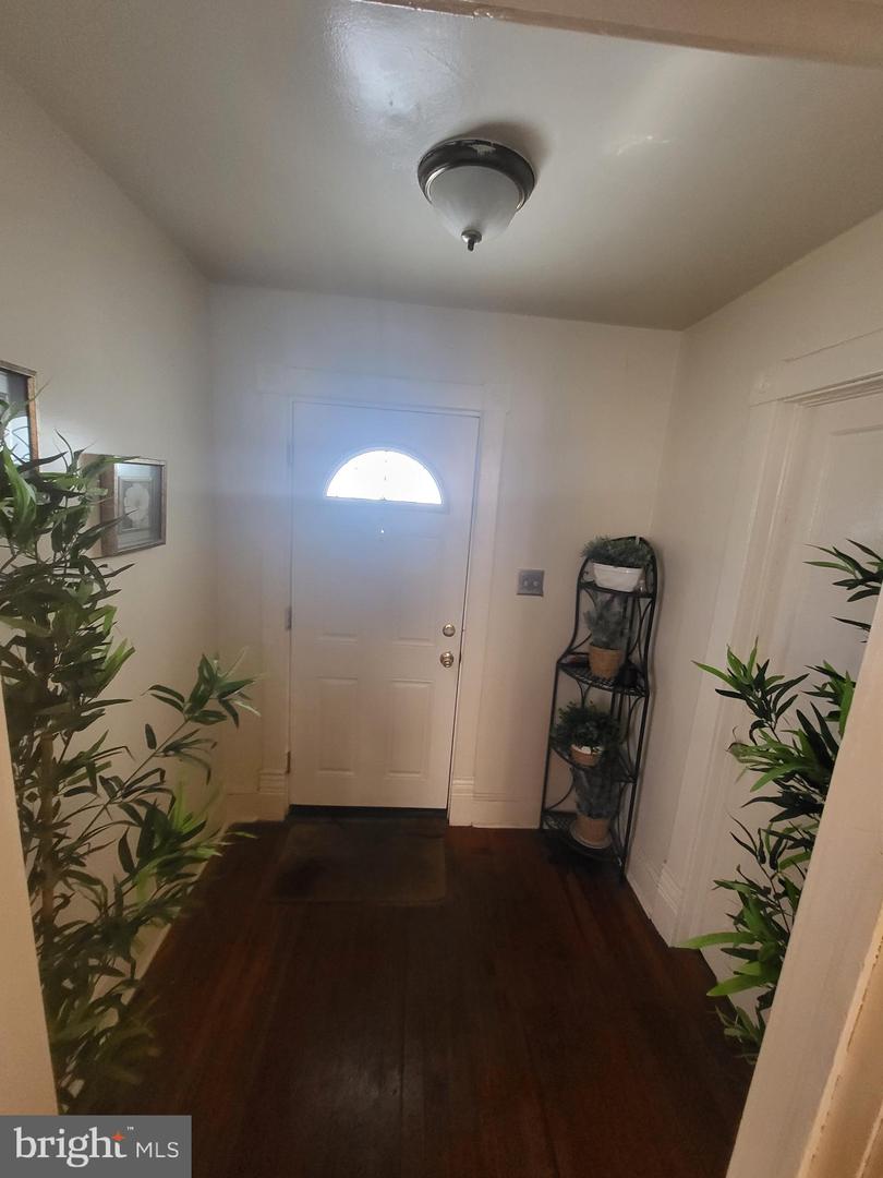 7123 CHESTNUT ST NW, WASHINGTON, District Of Columbia 20012, 4 Bedrooms Bedrooms, ,1 BathroomBathrooms,Residential,For sale,7123 CHESTNUT ST NW,DCDC2196646 MLS # DCDC2196646