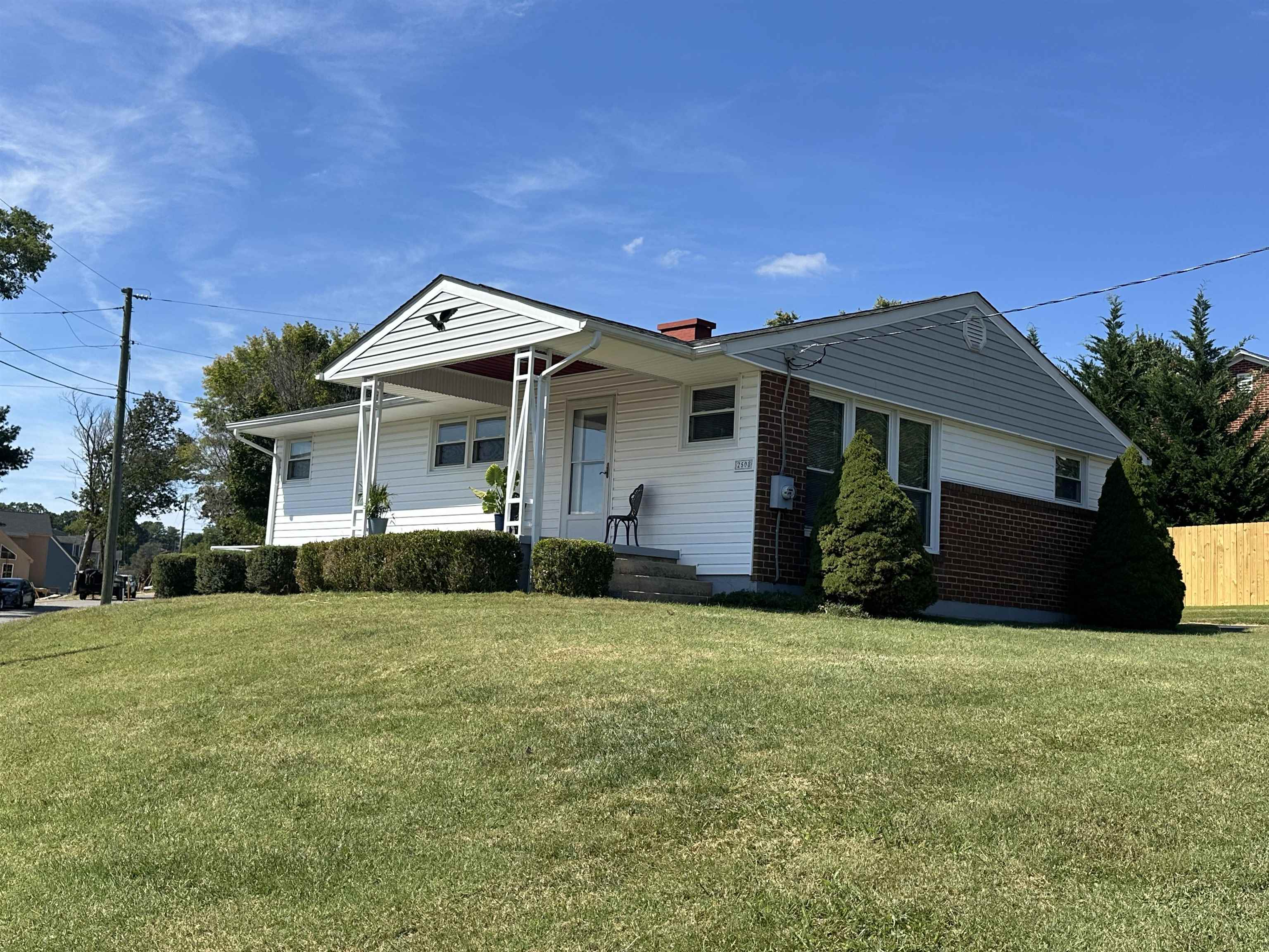 2508 S SHARLAINE DR, STAUNTON, Virginia 24401, 4 Bedrooms Bedrooms, ,1 BathroomBathrooms,Residential,2508 S SHARLAINE DR,668869 MLS # 668869