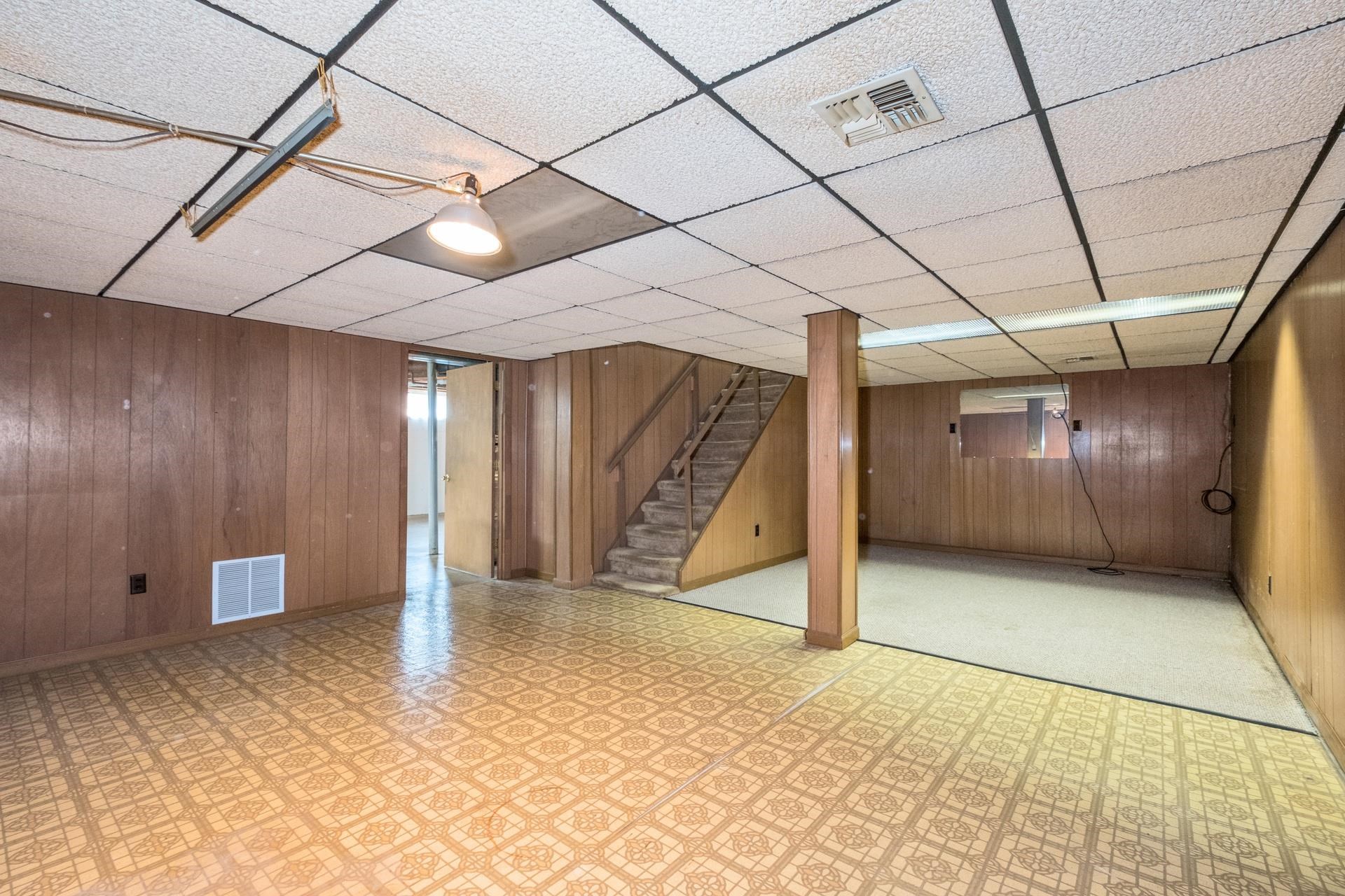2508 S SHARLAINE DR, STAUNTON, Virginia 24401, 4 Bedrooms Bedrooms, ,1 BathroomBathrooms,Residential,2508 S SHARLAINE DR,668869 MLS # 668869
